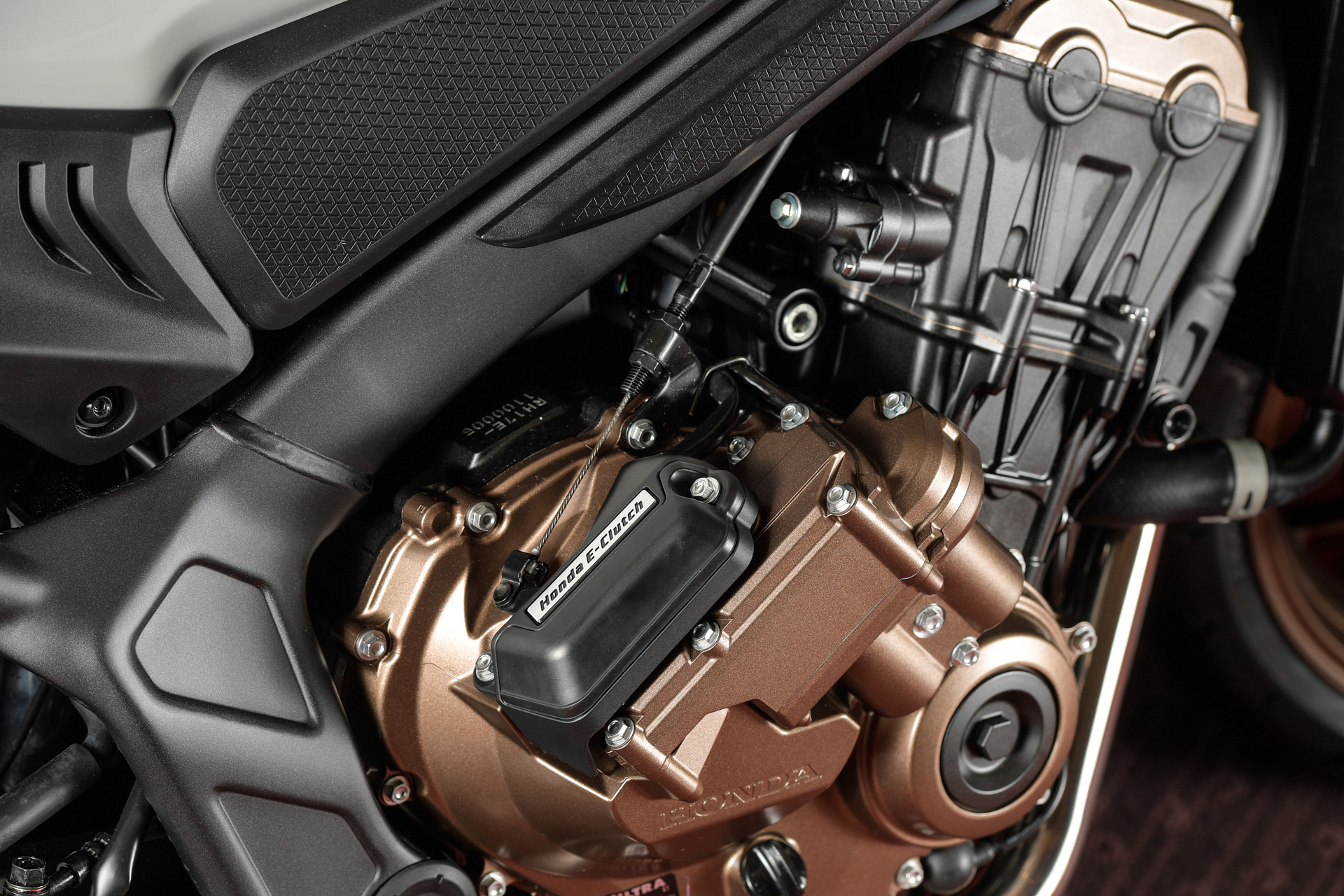 Honda E-Clutch搭載車の「CB650R」