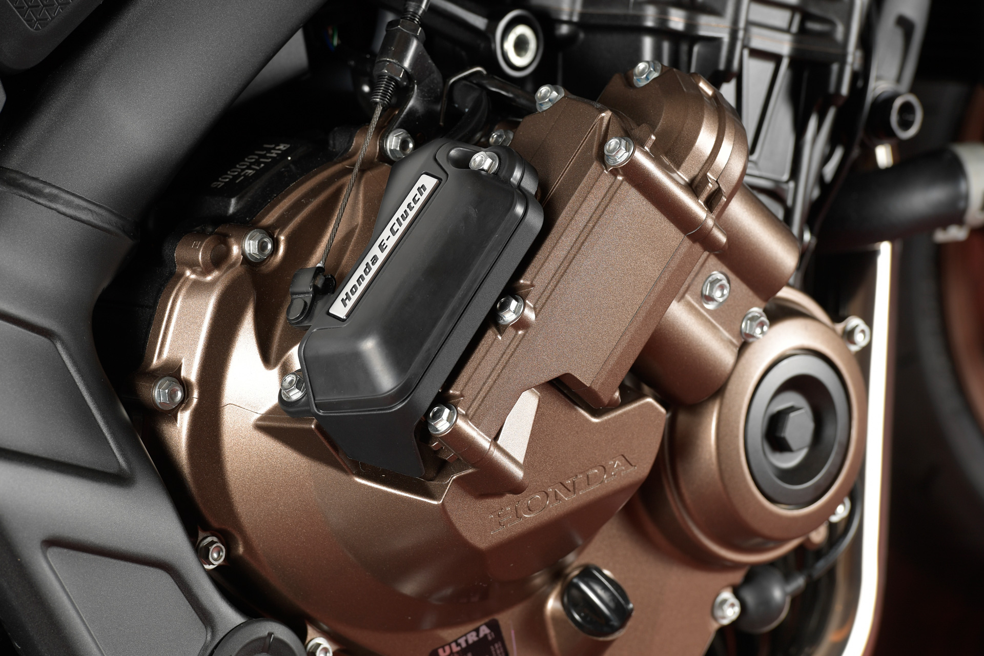 Honda E-Clutch搭載車の「CB650R」