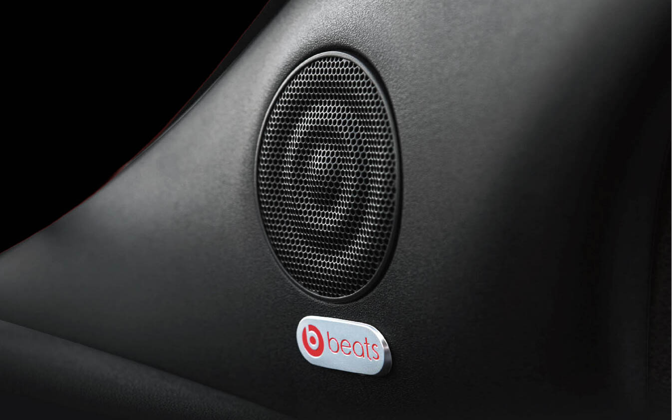 Beats製プレミアムサウンドシステムを搭載