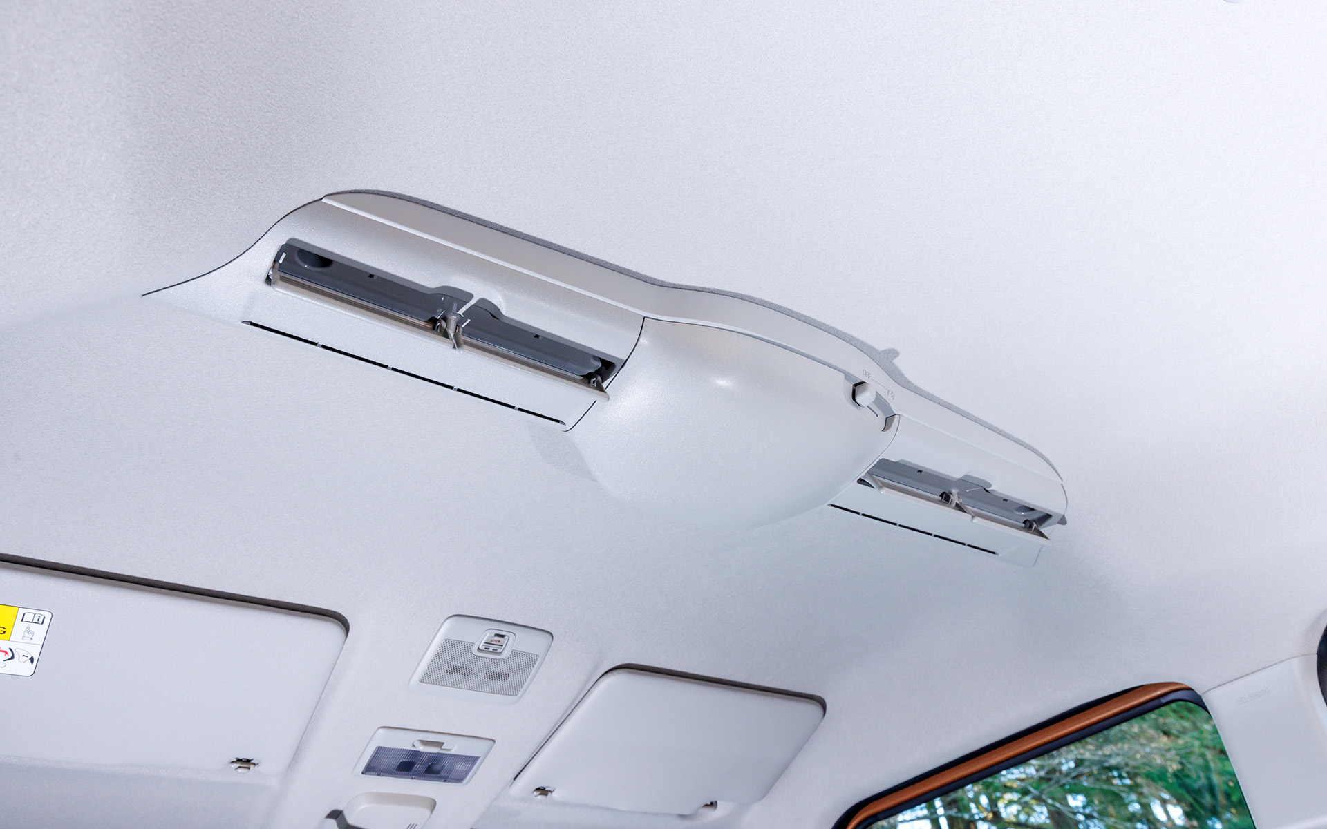 スリムサーキュレーターは、フラップの形状を変更し、先代スペーシアと同等の風速感を確保しながら静粛性が高められた