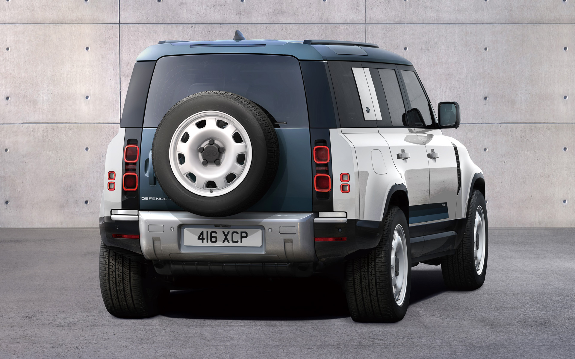 ルーフとテールドアが同色となる