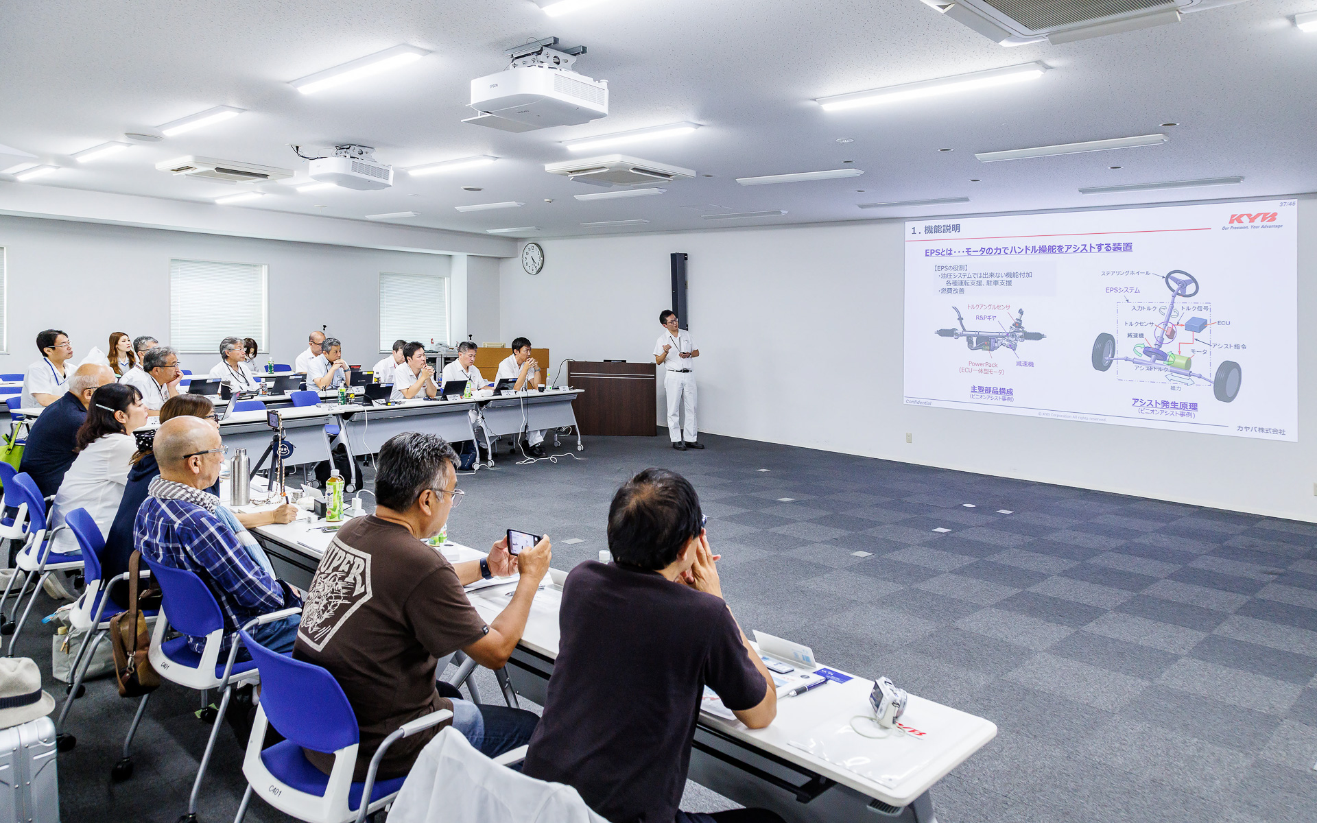 AJAJ（日本自動車ジャーナリスト協会）会員や報道関係者らが参加した