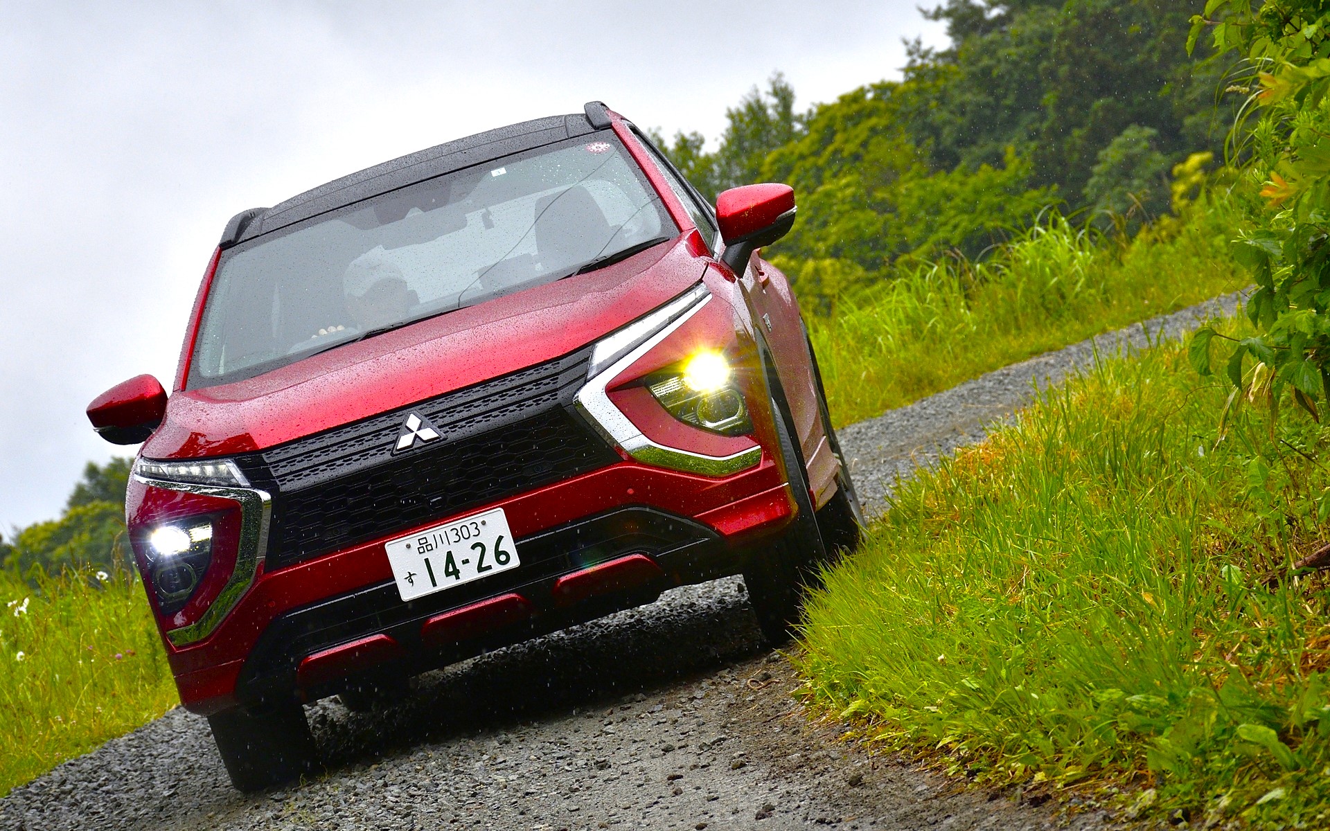 久しぶりに三菱自動車の「エクリプスクロスPHEV」に乗ってロングドライブに出た