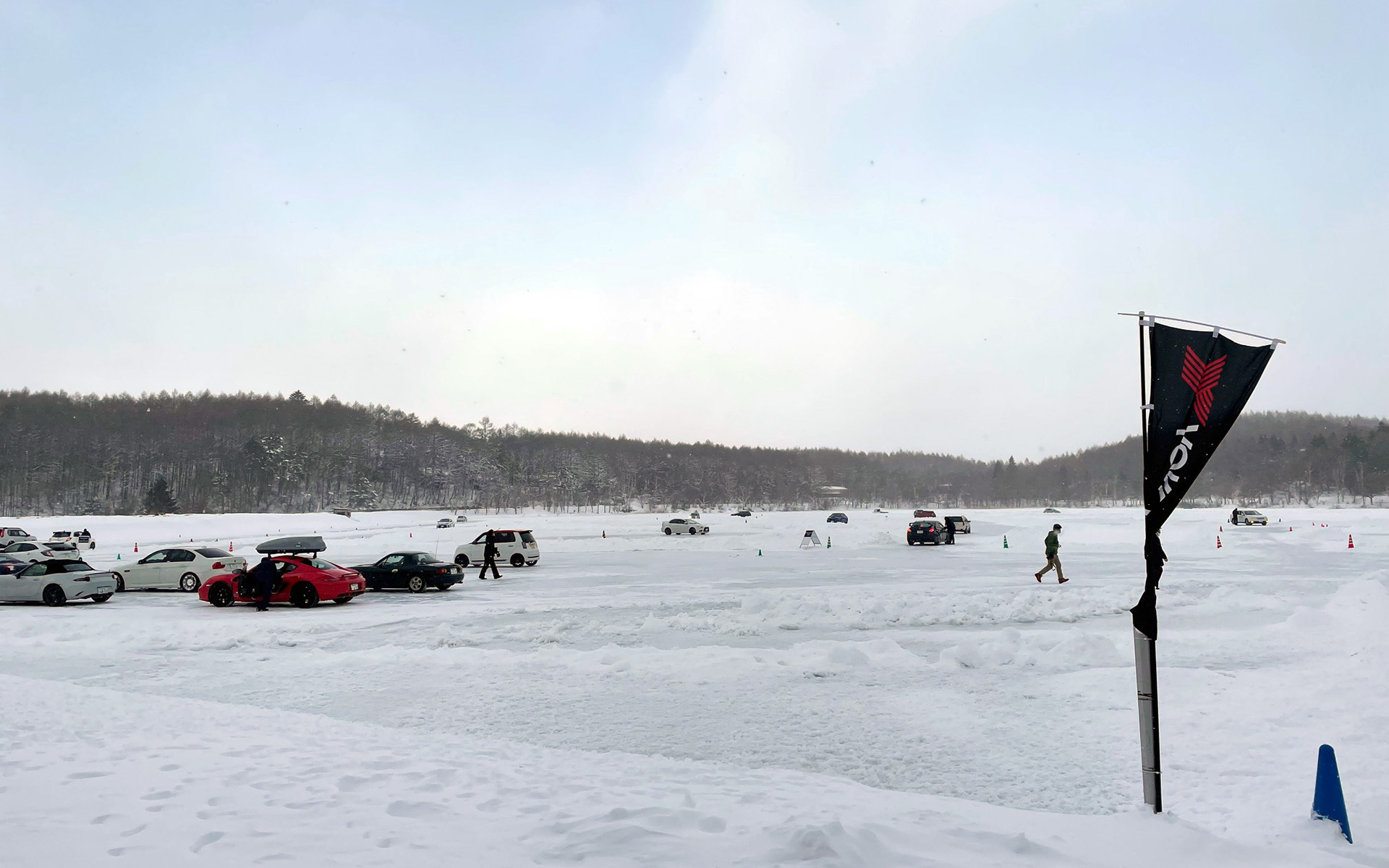 2022年の女神湖。レイアウトはほぼ一緒ですが、何度走っても飽きません