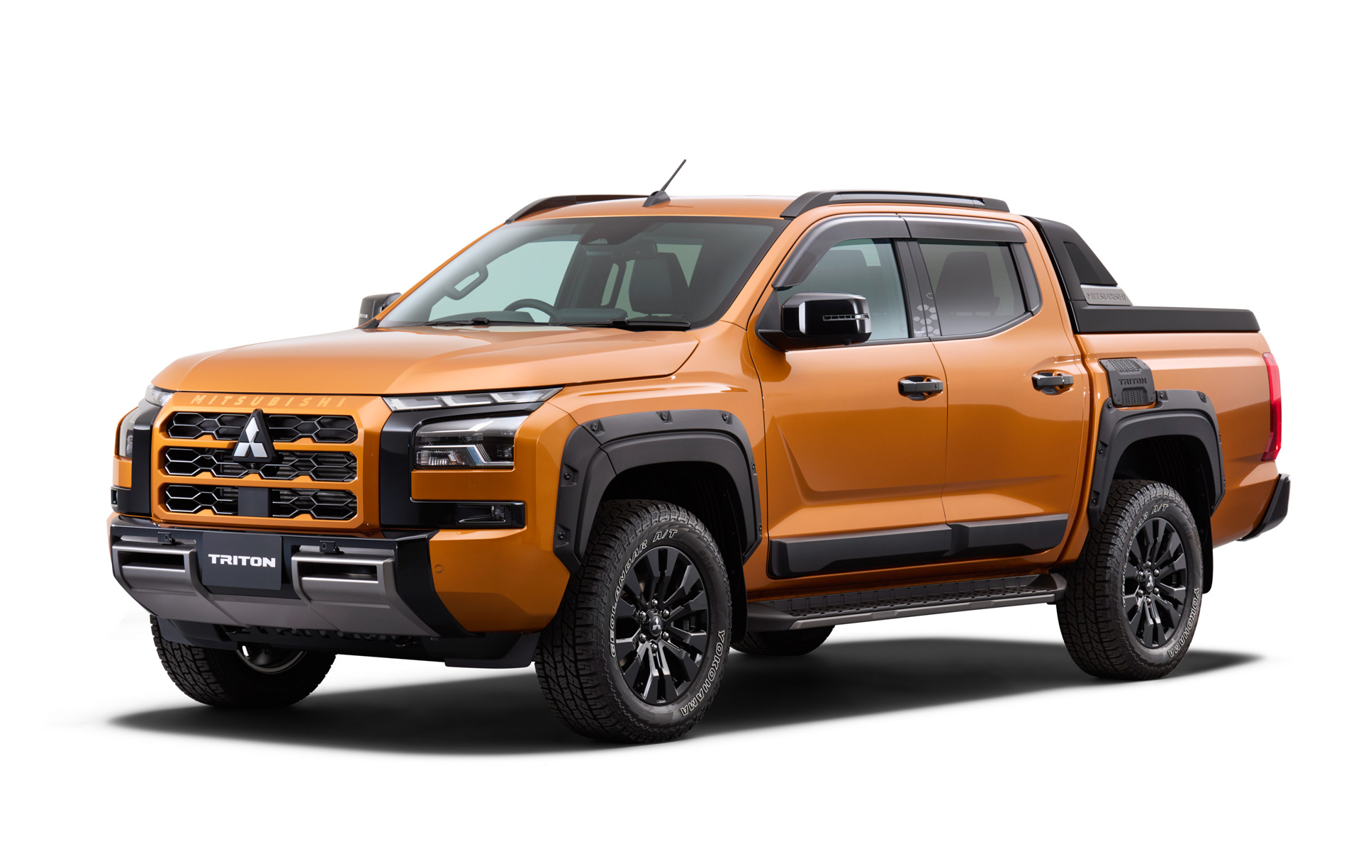 新型トライトン