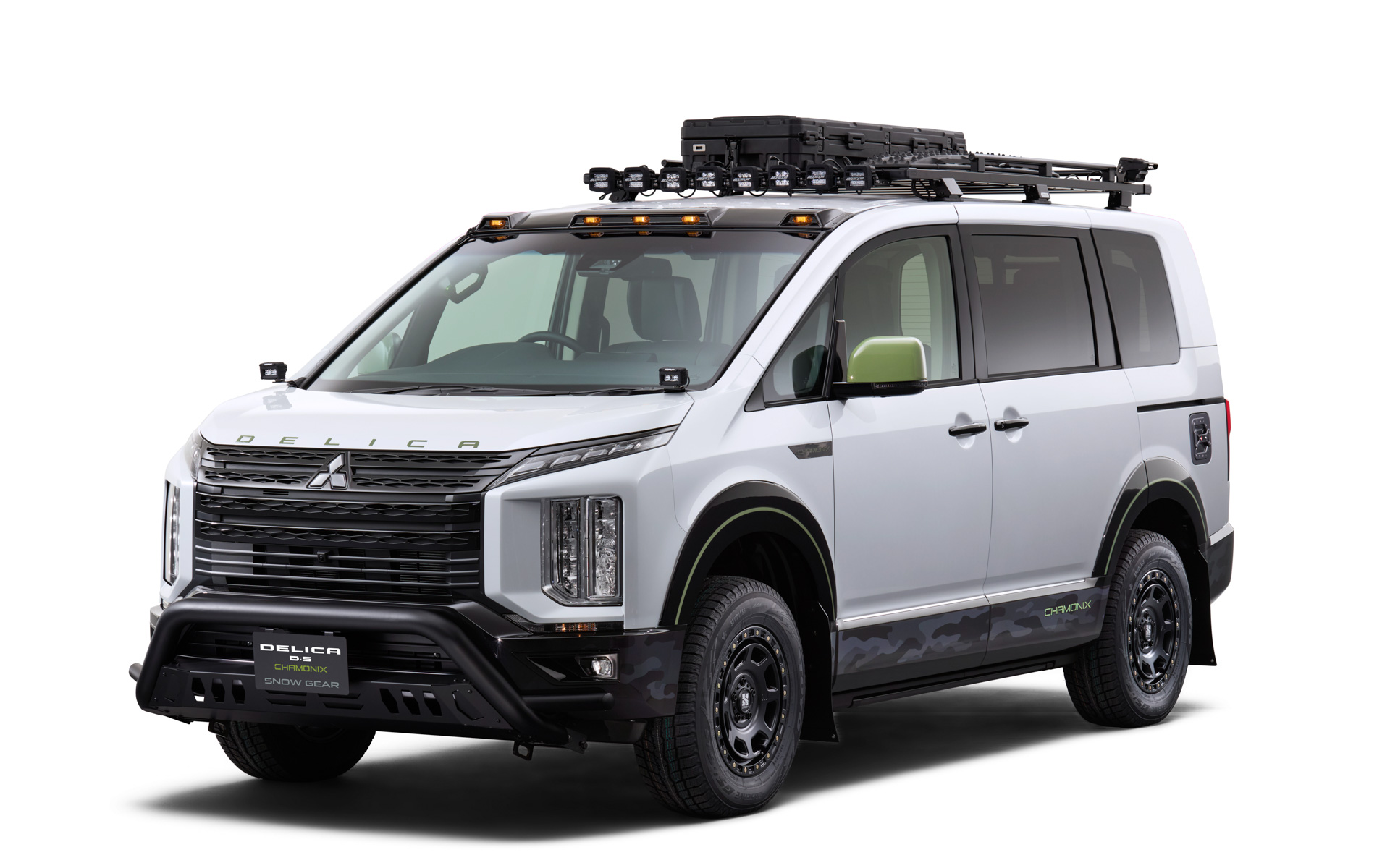 デリカD:5 CHAMONIX SNOW GEAR（シャモニースノーギア）