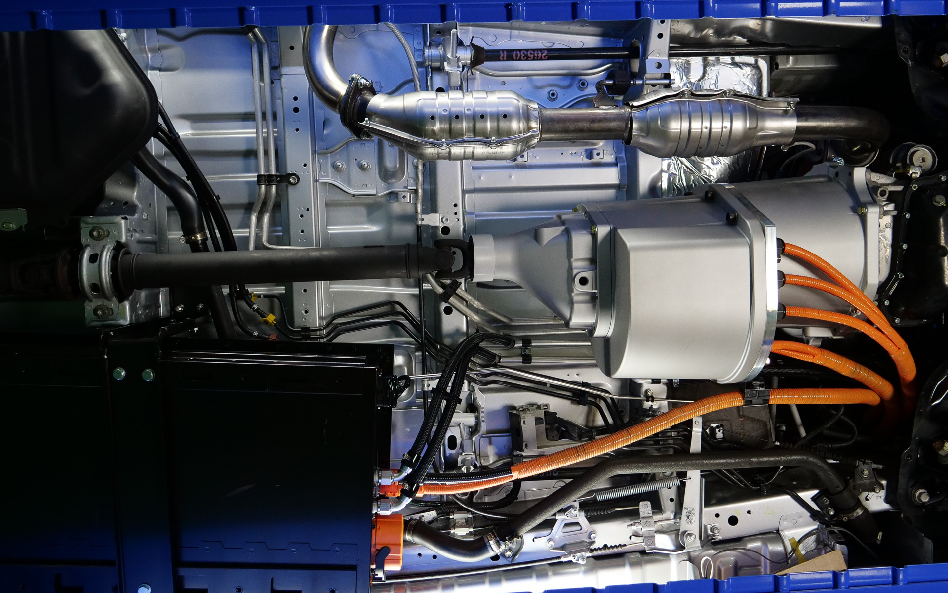 モータージェネレータとプロペラシャフト