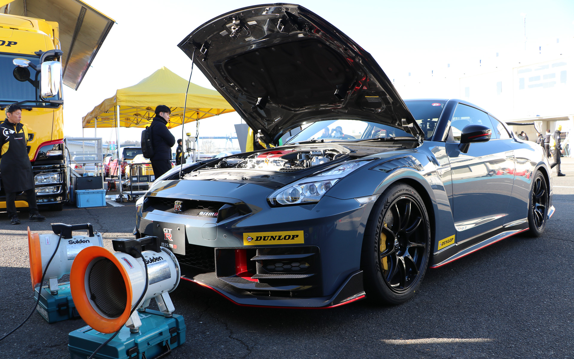 アドバイスを受けて扇風機はツールボックスで高い位置に上げられた