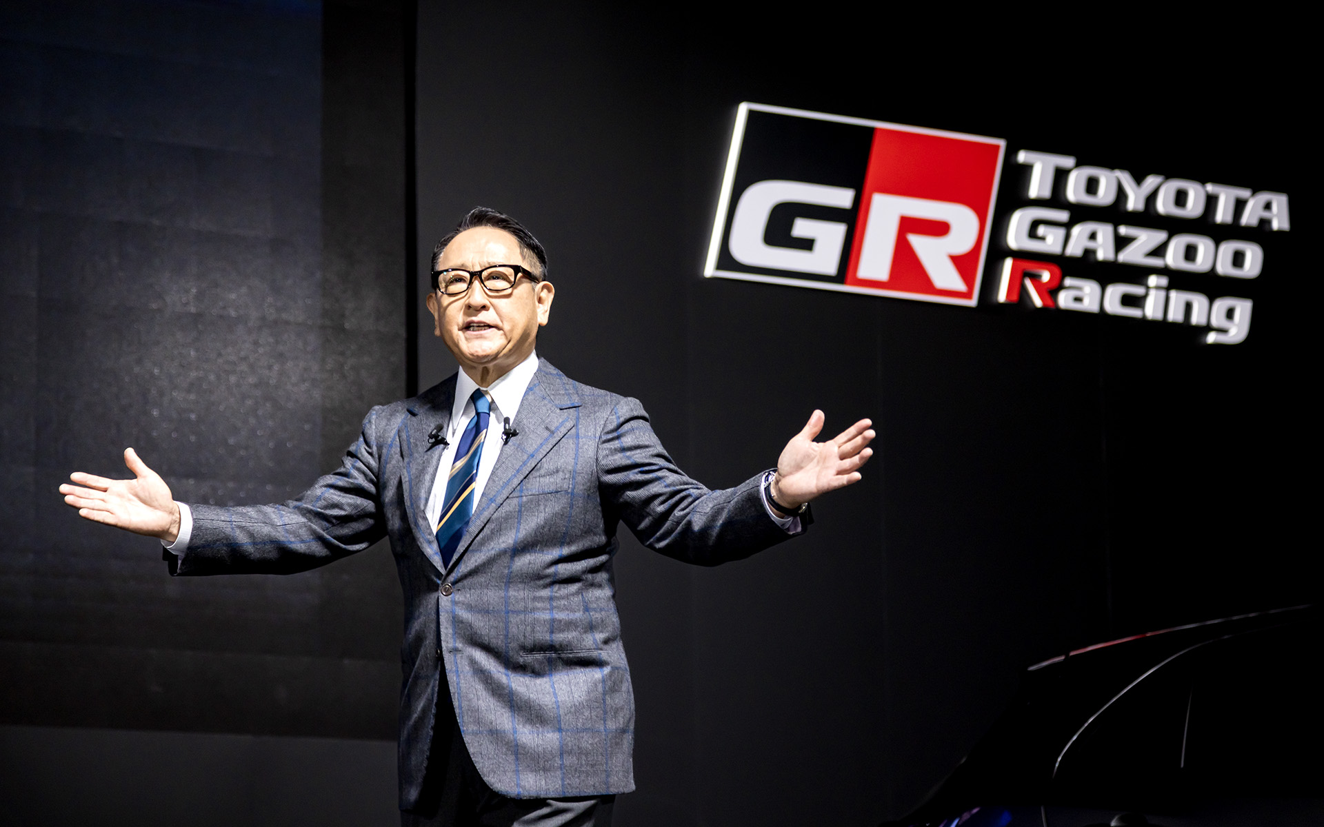 「日本では自動車産業を衰退させたいんじゃないかと思えるようなことばかり言われている気がする」と複雑な胸中を吐露