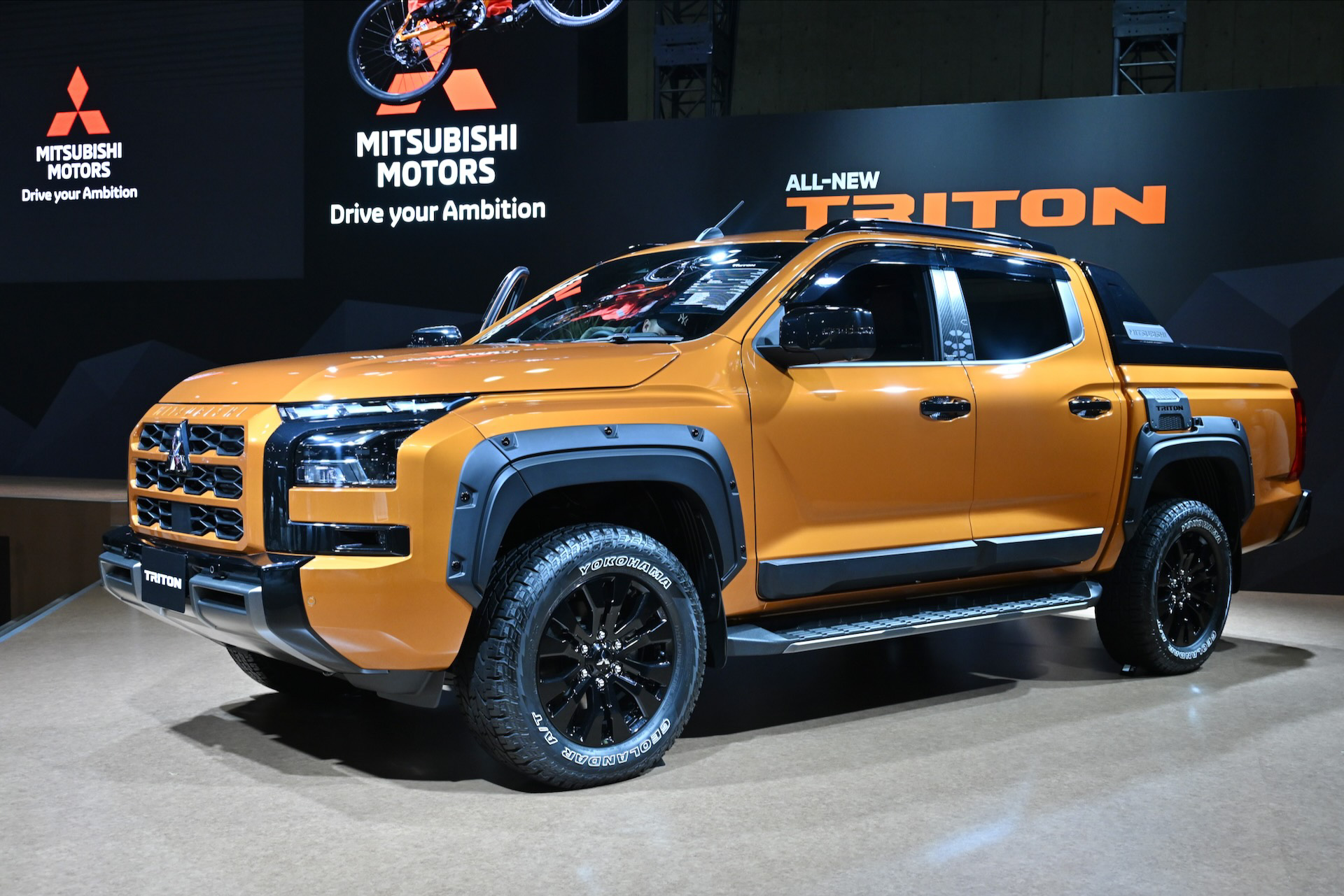 新型「トライトン」