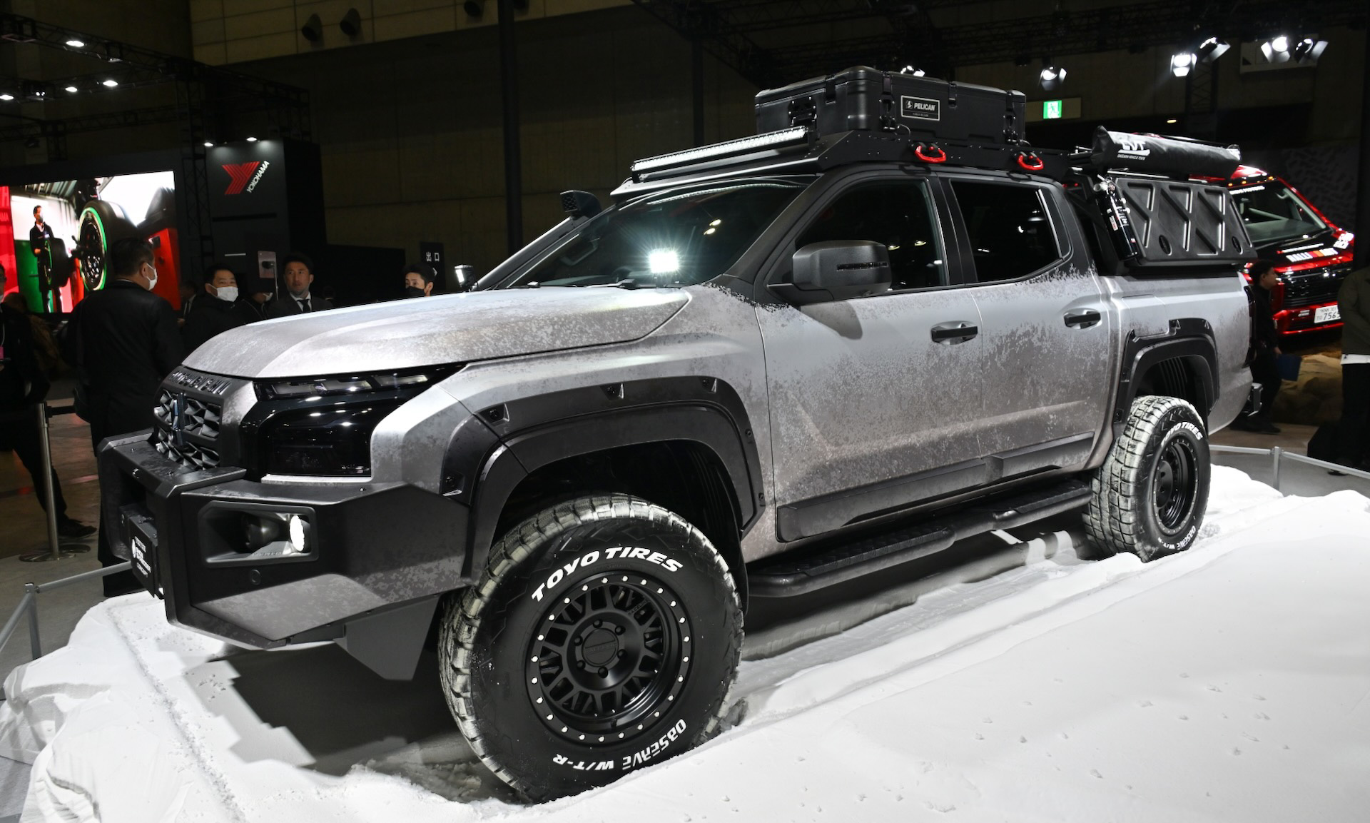 新型トライトン SNOW SHREDDER CONCEPT