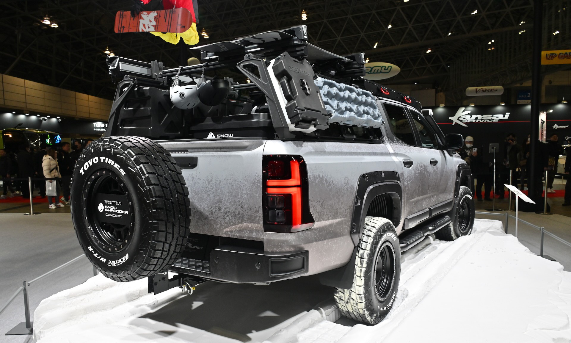 新型トライトン SNOW SHREDDER CONCEPT