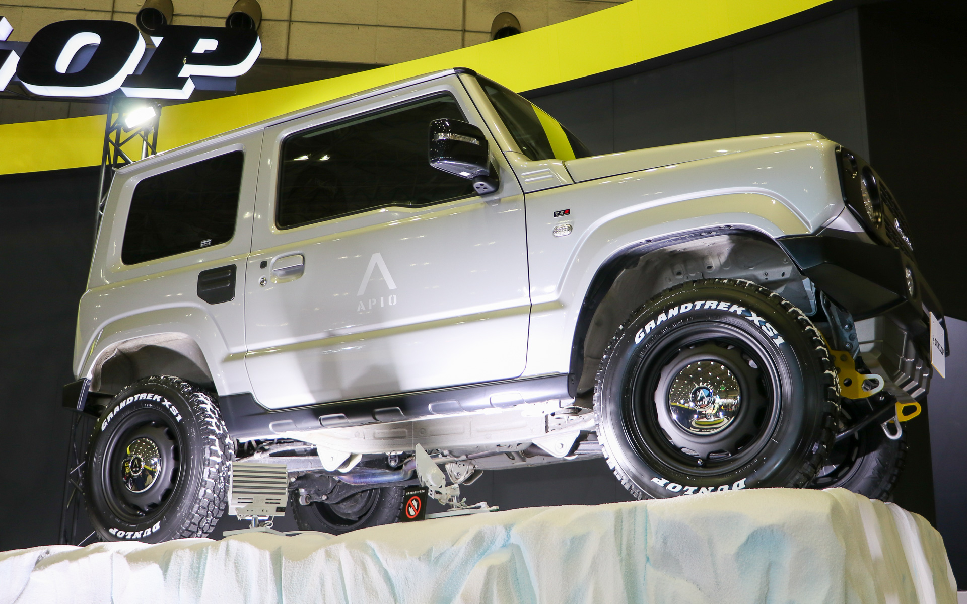 GRANDTREK XS1を装着したジムニー