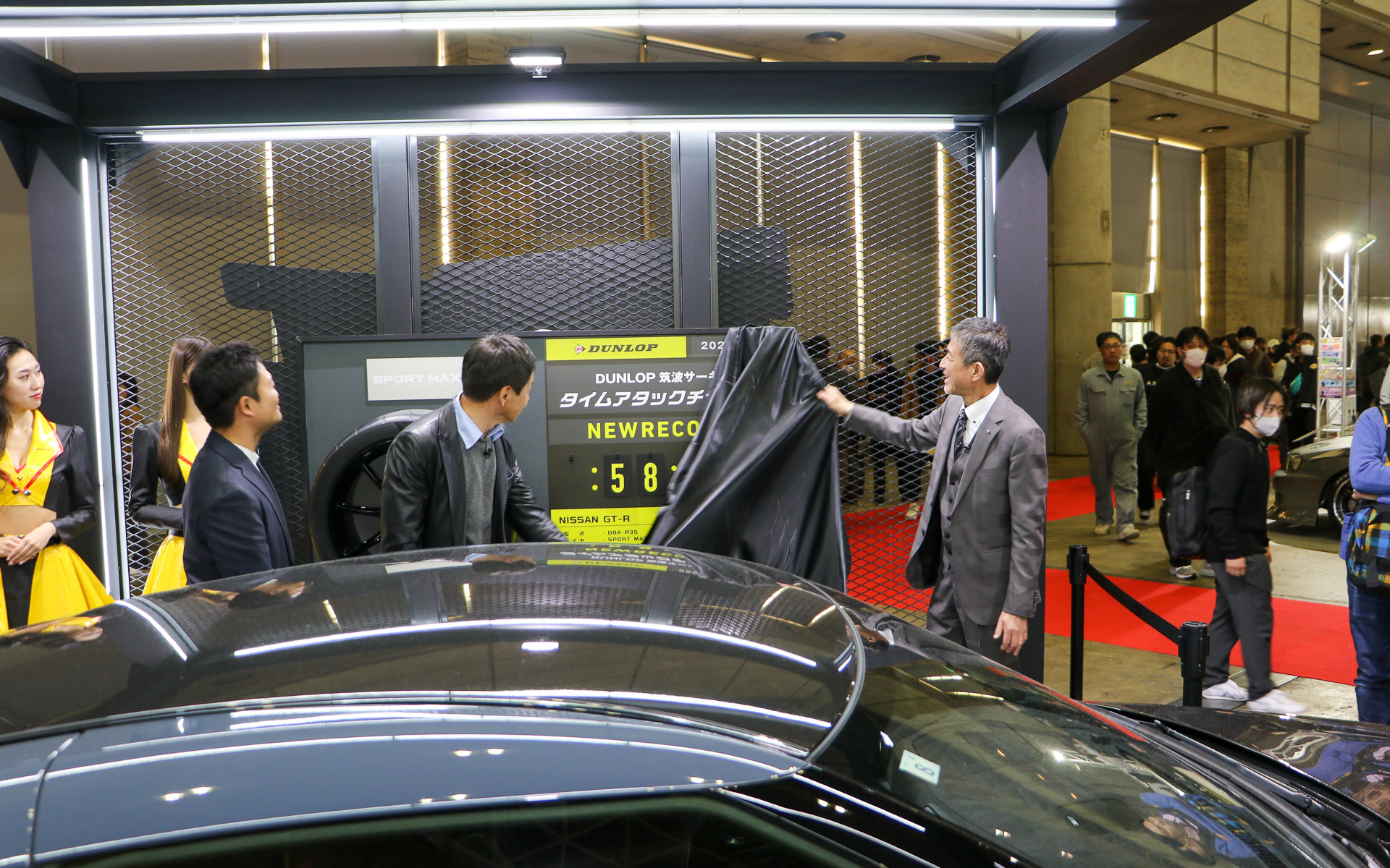 会場でタイムアタックの結果についてのアンベールを行なった