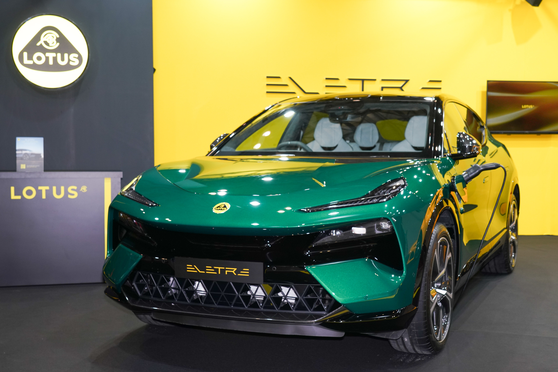 オールエレクトリックハイパーSUV「エレトレ R」