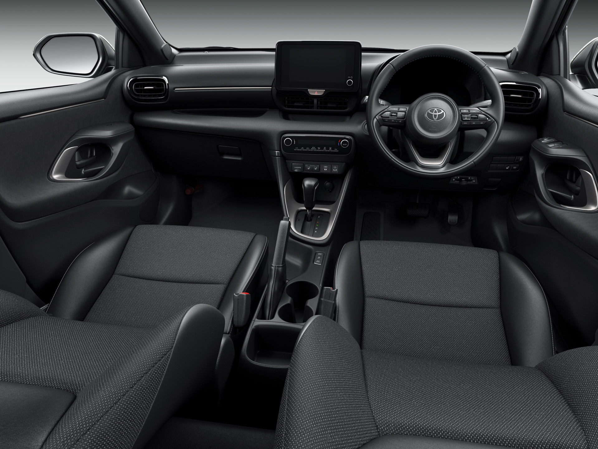 ヤリス Z（ハイブリッド車・2WD）