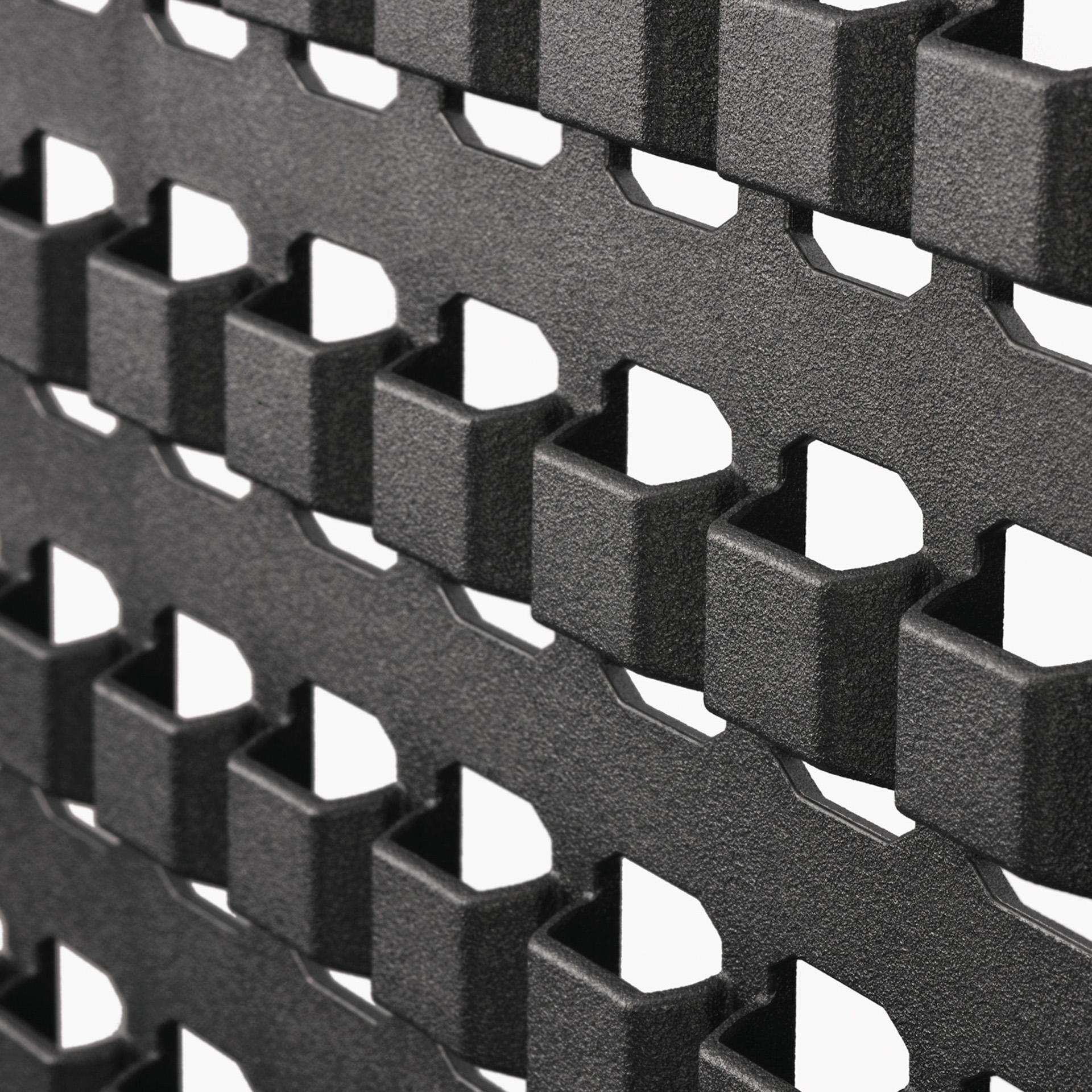 凹凸をつけたオフセット構造を採用