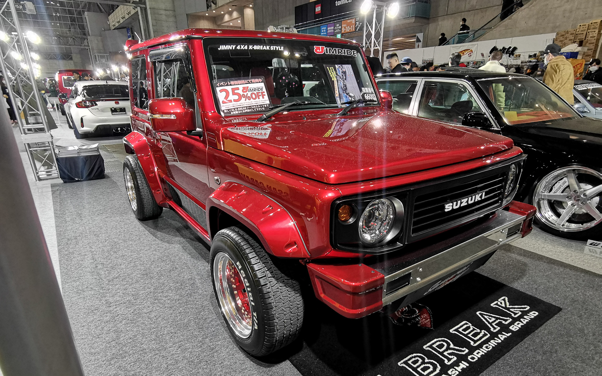 昔日産テラノのローライダーに乗っていたせいか、ワイドフェンダーのジムニーシエラのローライダーには、その面影を感じて惹かれてしまいます