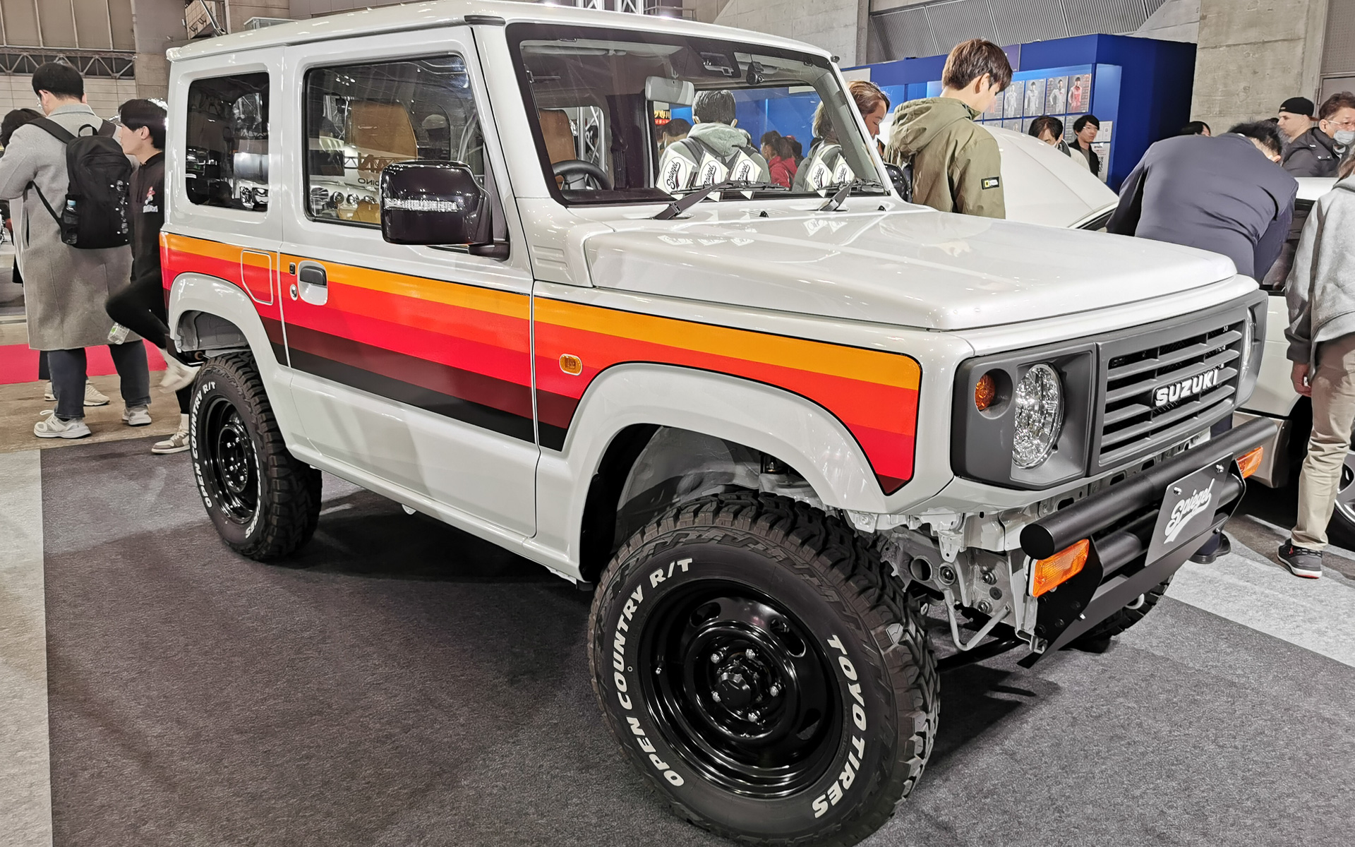 とても爽やかなカラーリングだったので目にとまったジムニー