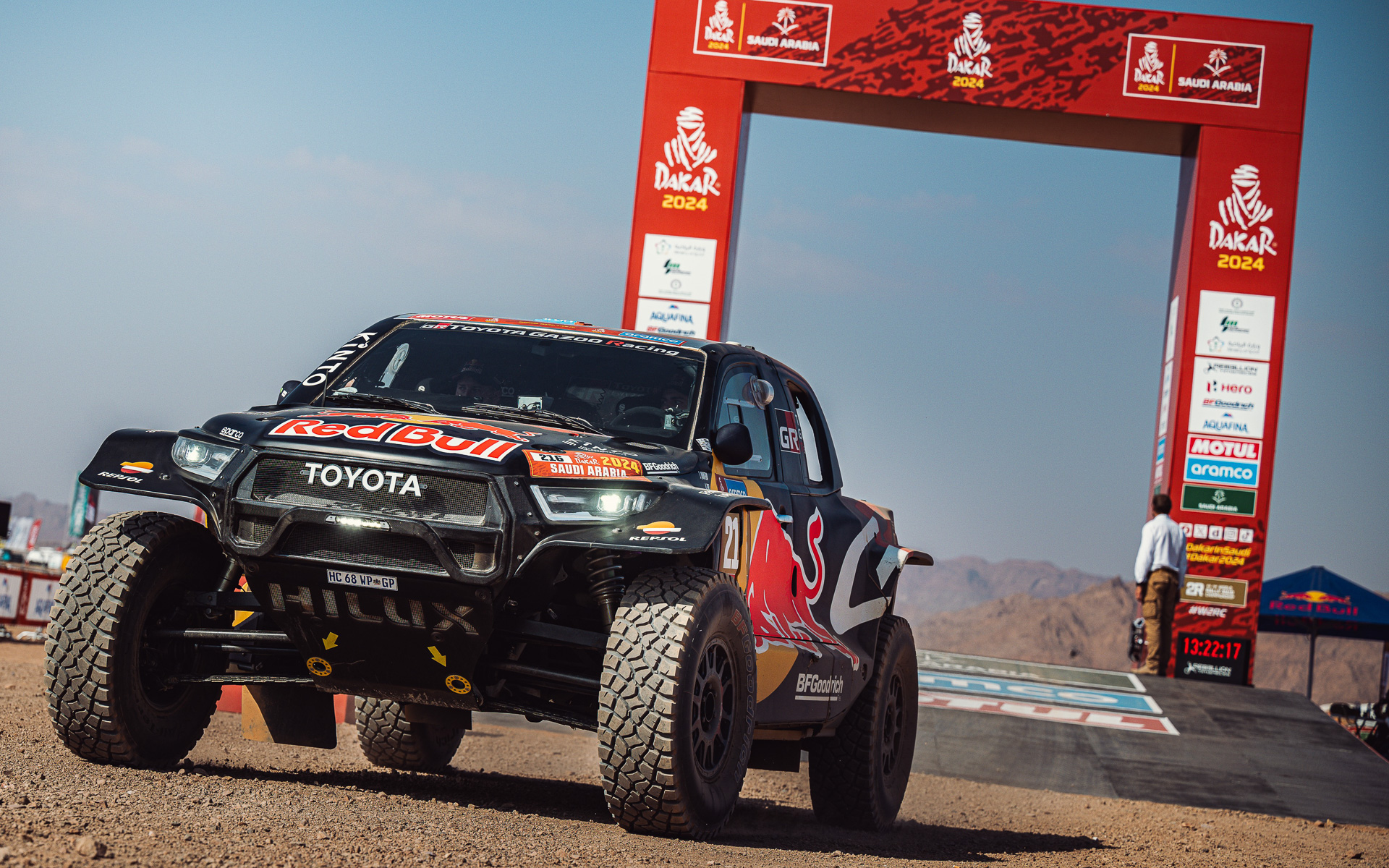 ダカールラリーに参戦した「GRダカールハイラックスEVO T1U」