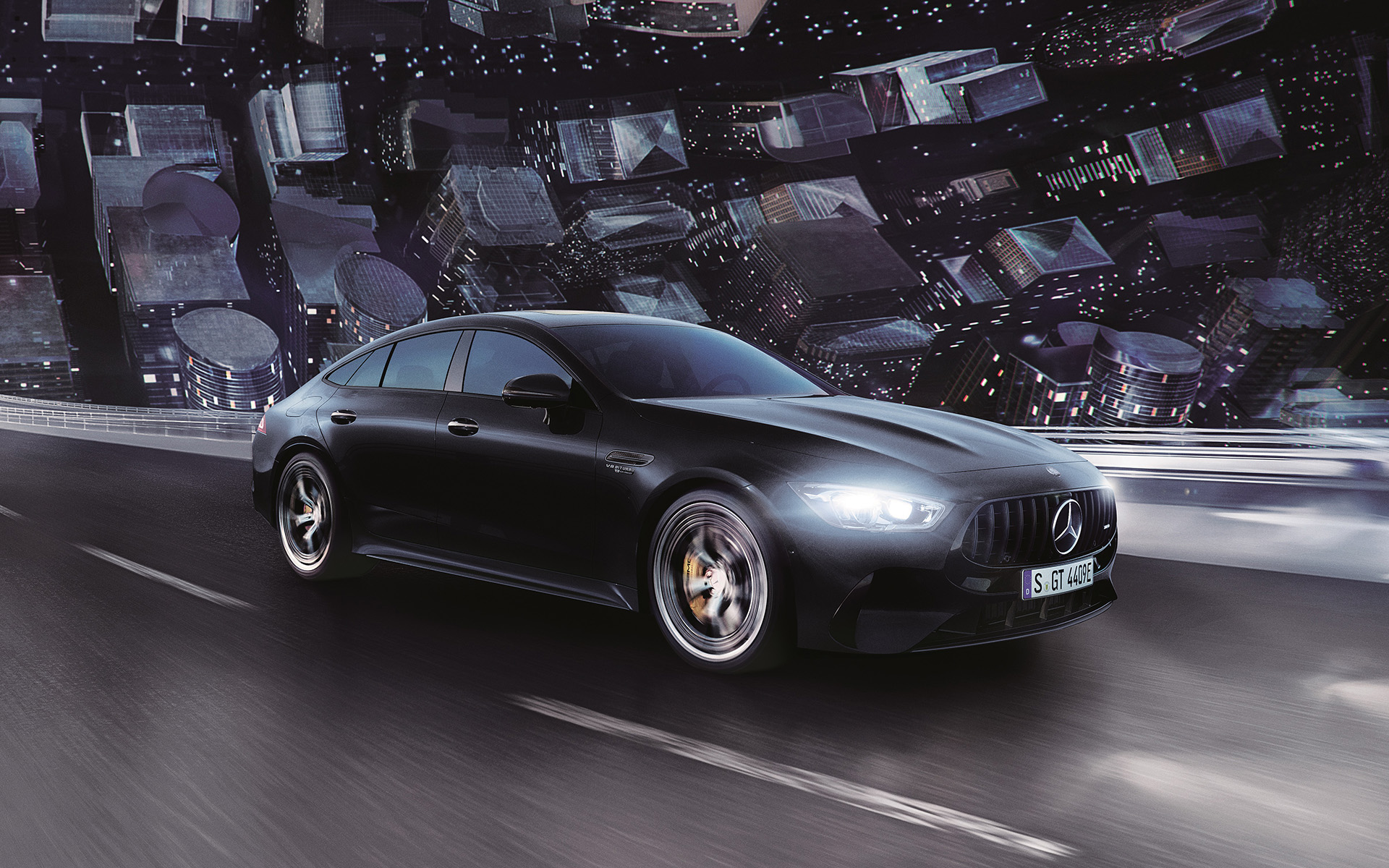 新型「メルセデス AMG GT 63 S E PERFORMANCE」