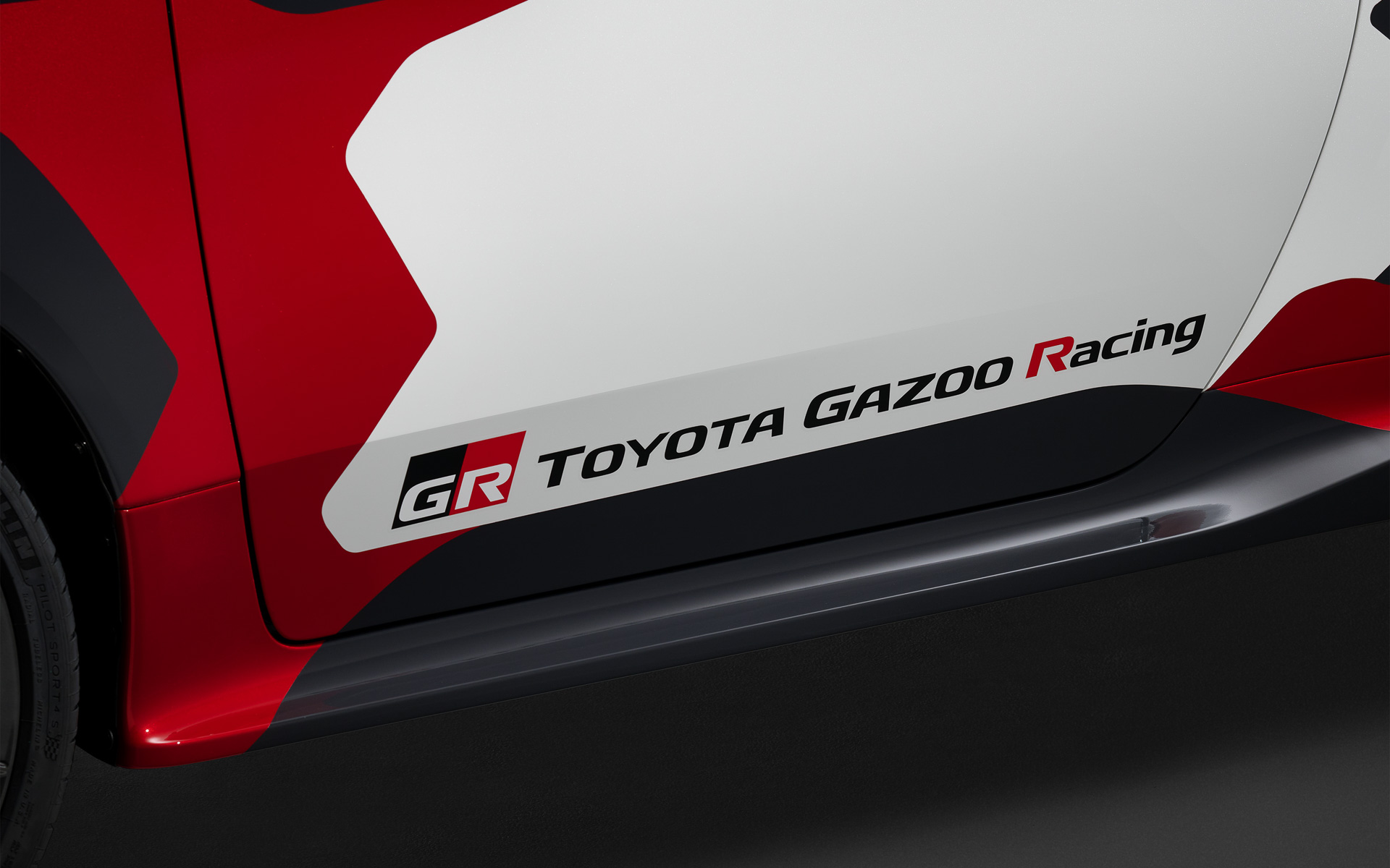 GRヤリス RZ“High performance・Kalle Rovanperä Edition