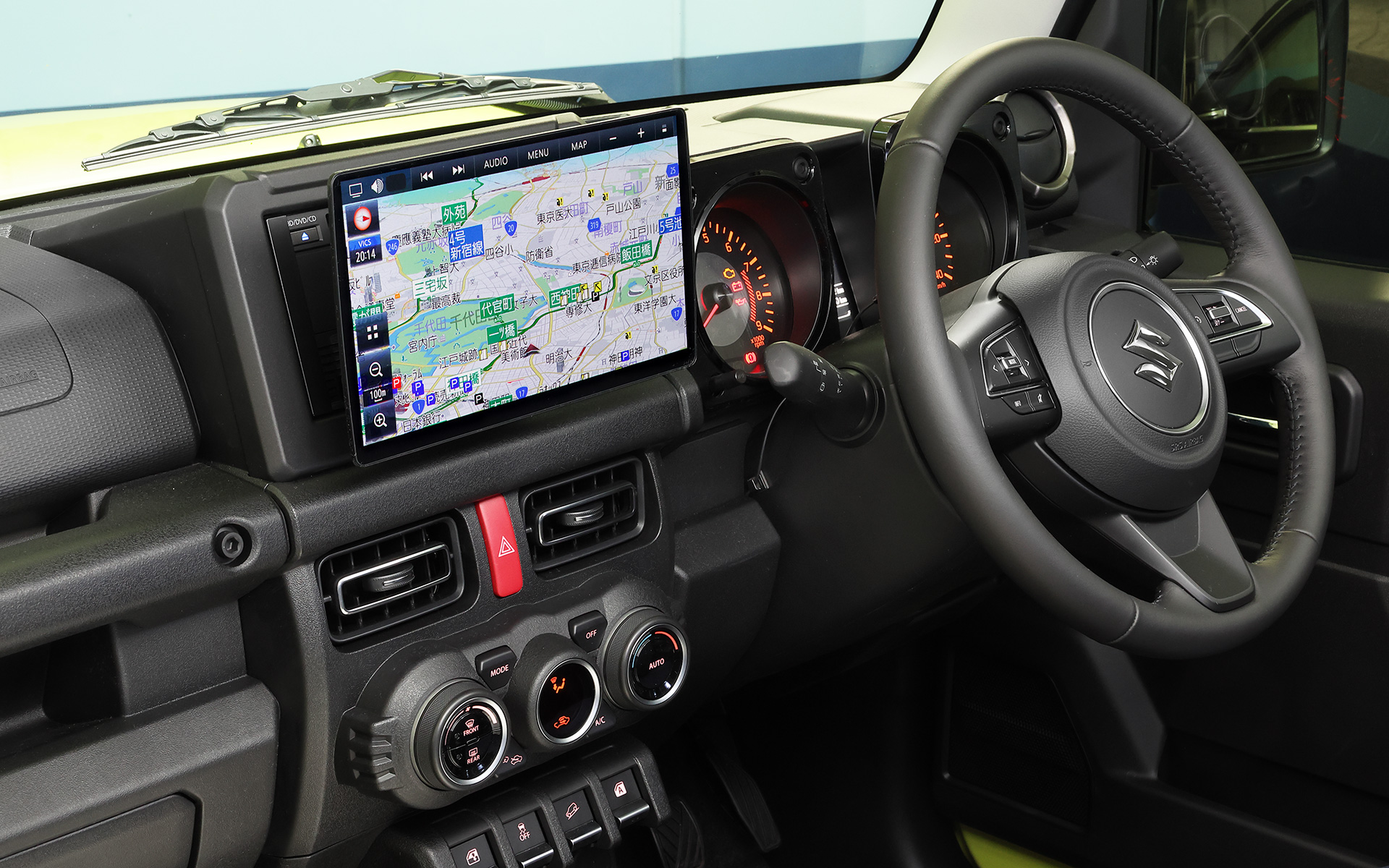 パナソニックのカーナビ「ストラーダ」が軽自動車のコクピットを大幅にグレードアップしてくれる