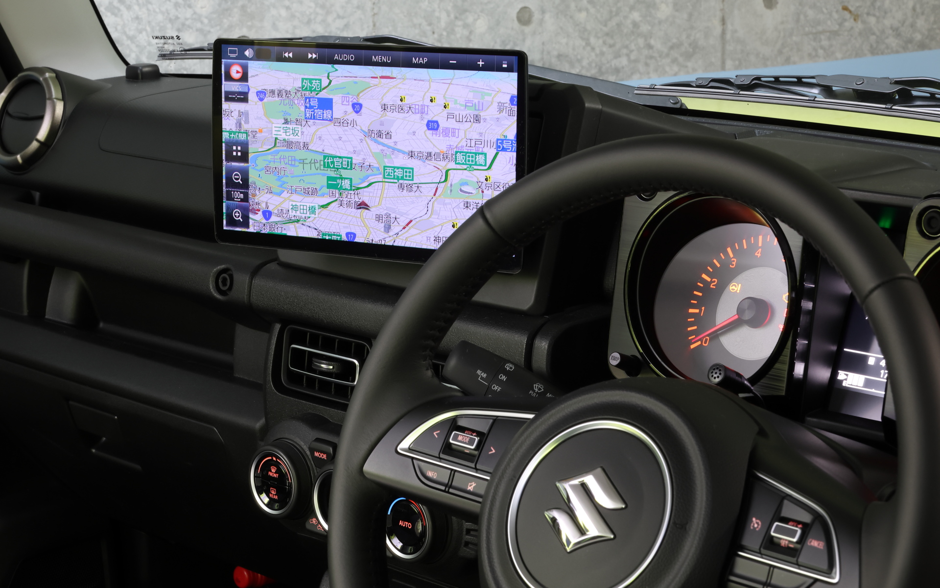 上下スライド機構も完備