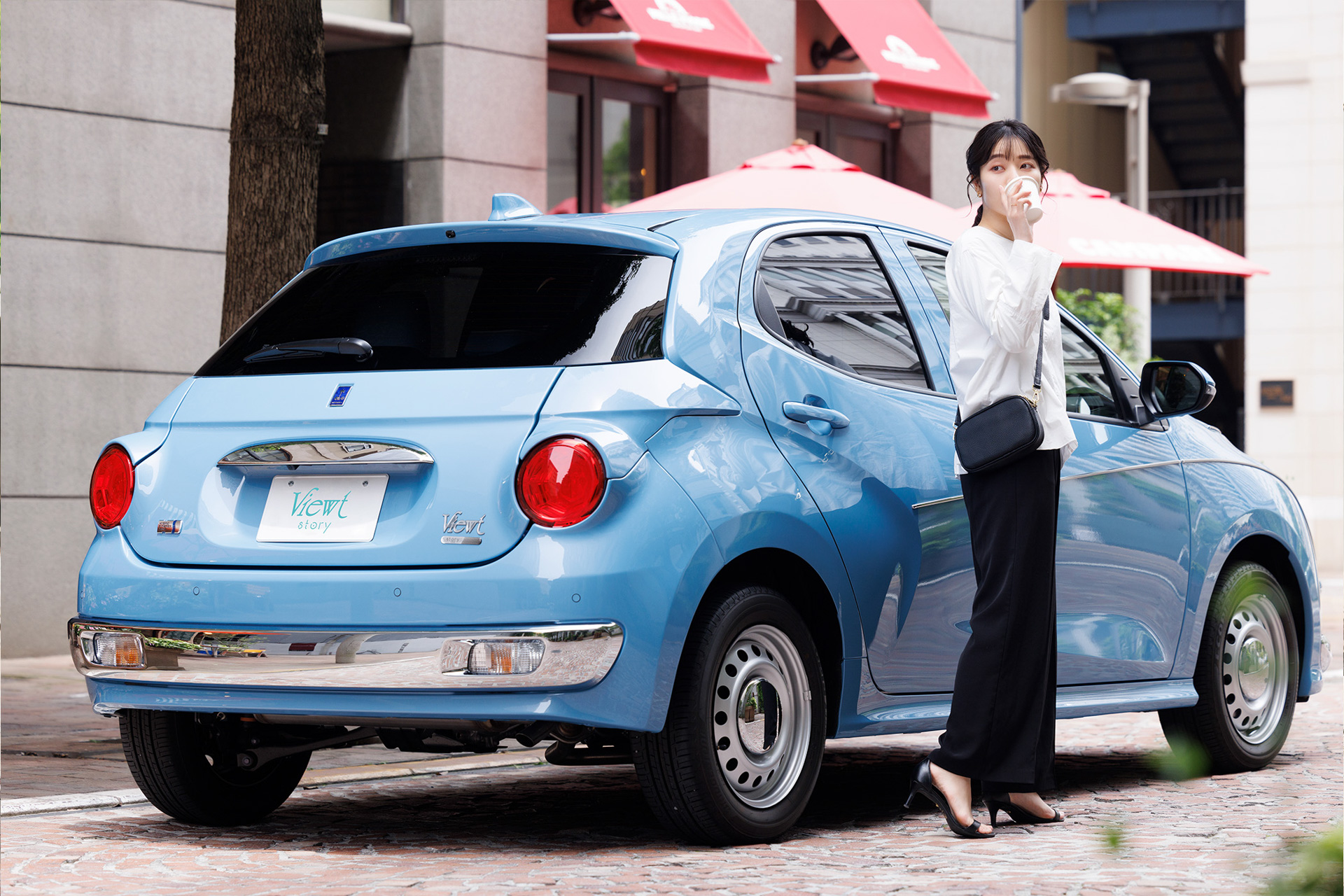 光岡自動車の「ビュート ストーリー」