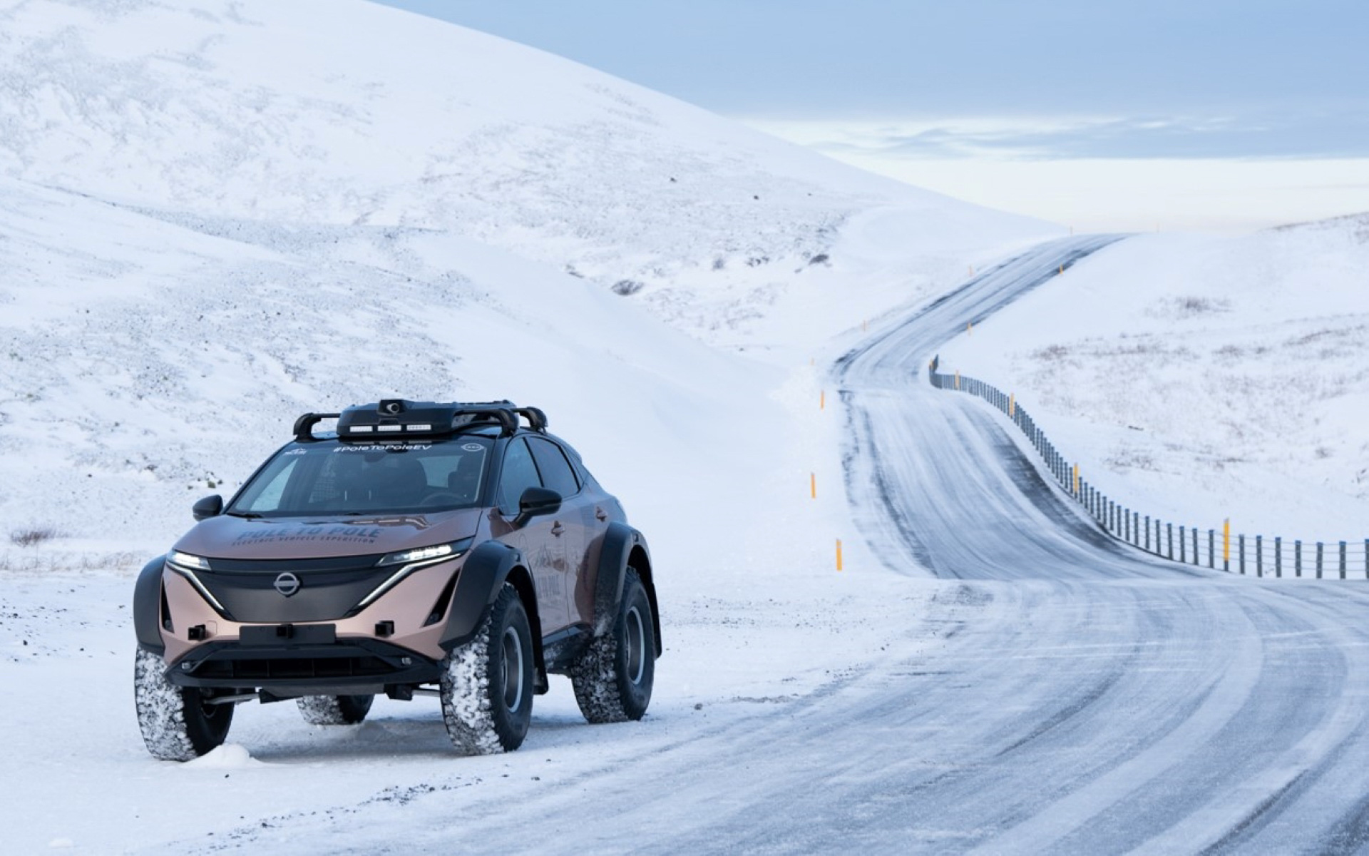 バッテリやパワートレーンはノーマルのまま