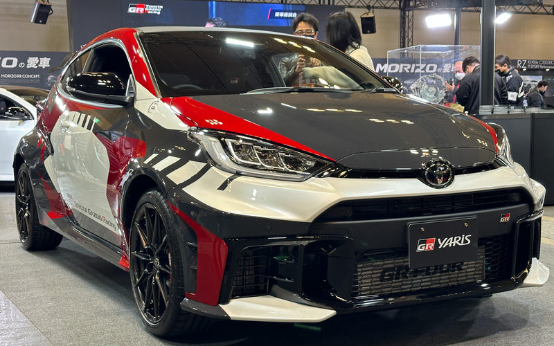 カスタムエディション　ヤリス　RAV4　オーリス　ヴォクシー　エスクァイア カスタムエディション ヤリス RAV4 オーリス ヴォクシー エスクァイア