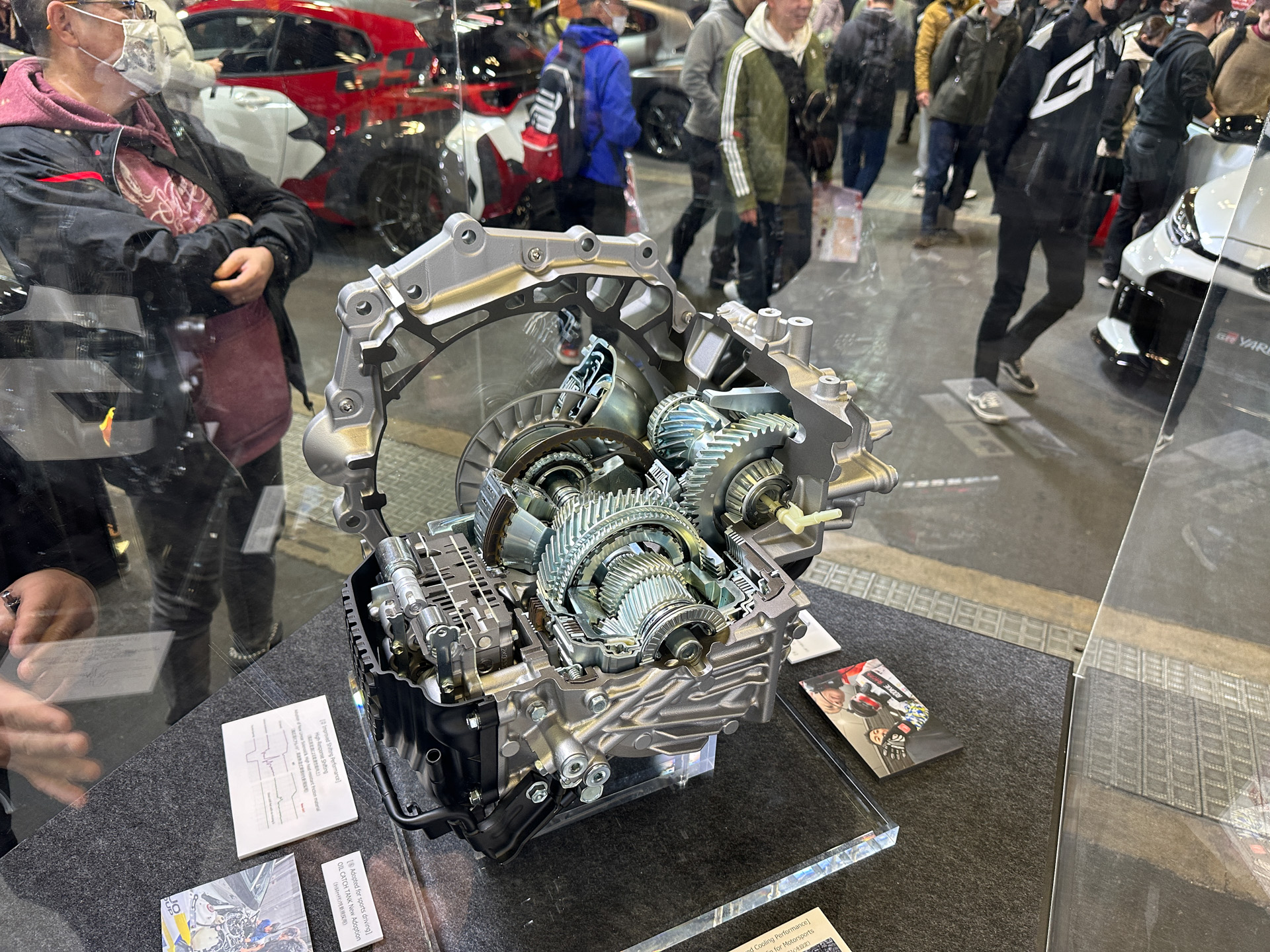 8速AT（GR-DAT）のカットモデル