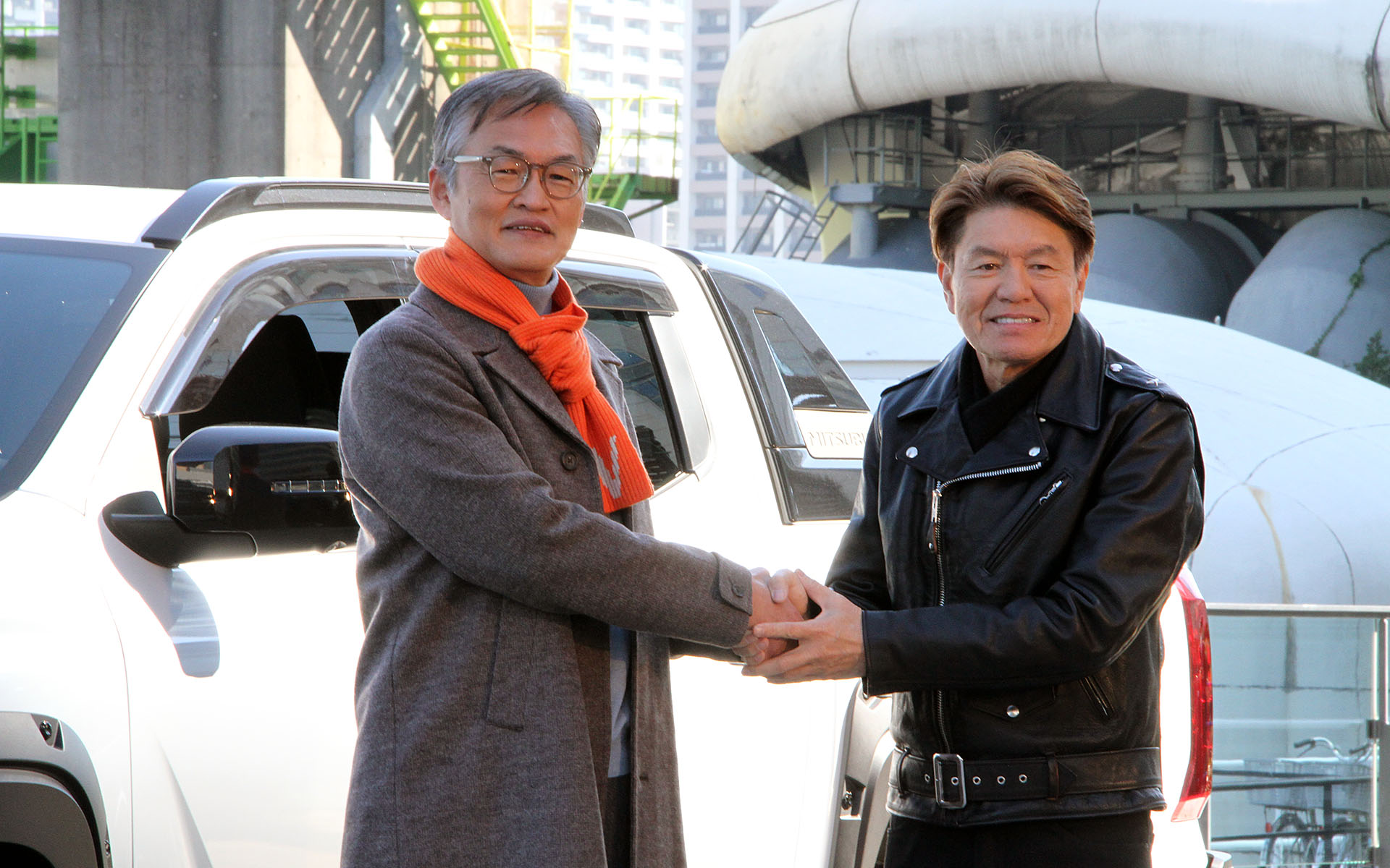 「家族を大切にして、趣味も思いっきり楽しむヒロミさんが新型トライトンのブランドアンバサダーにぴったりだと思った」と中村副社長は語った