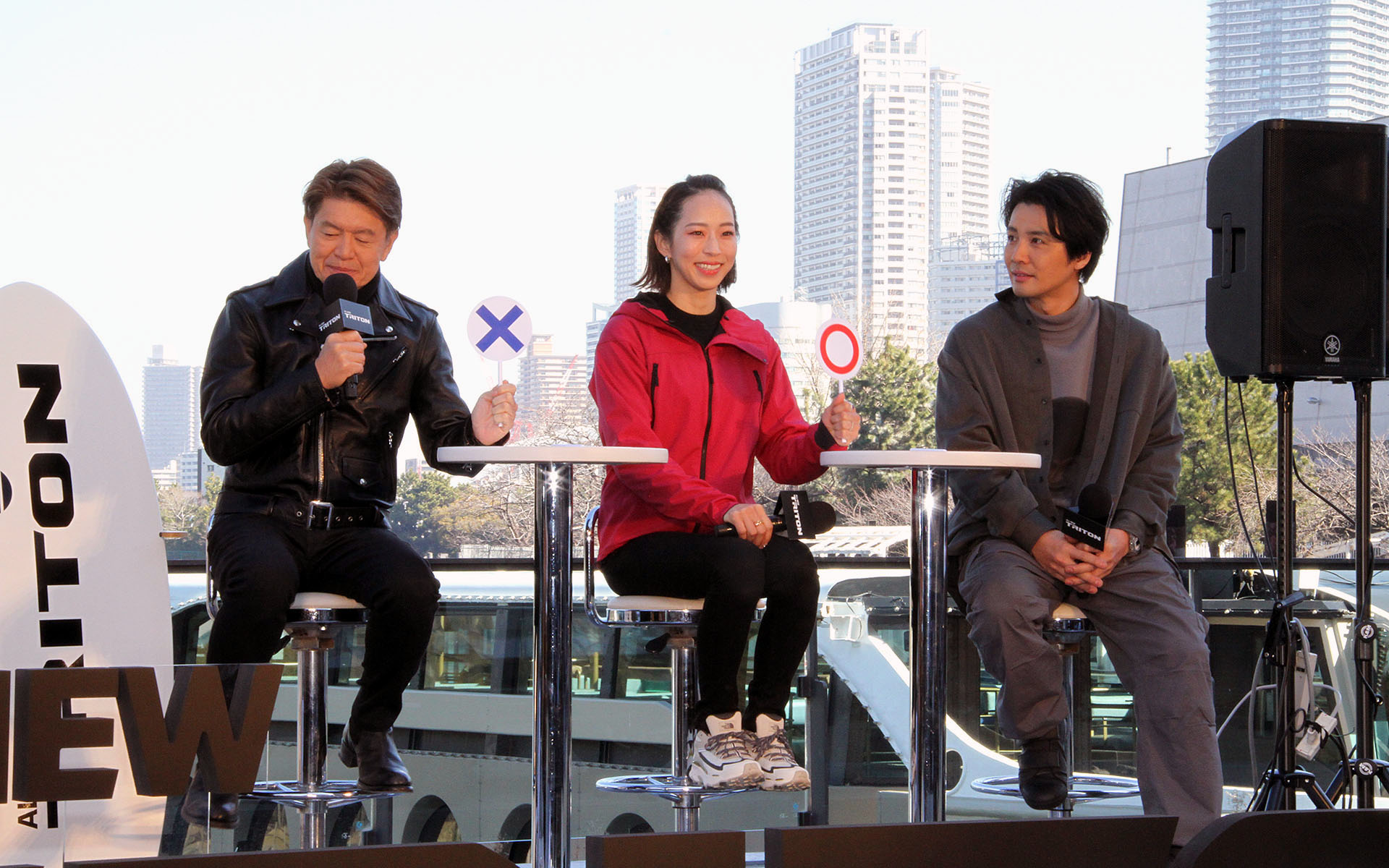 3名のゲストによるトークショーとともに、新型トライトンにまつわるクイズも行なわれた