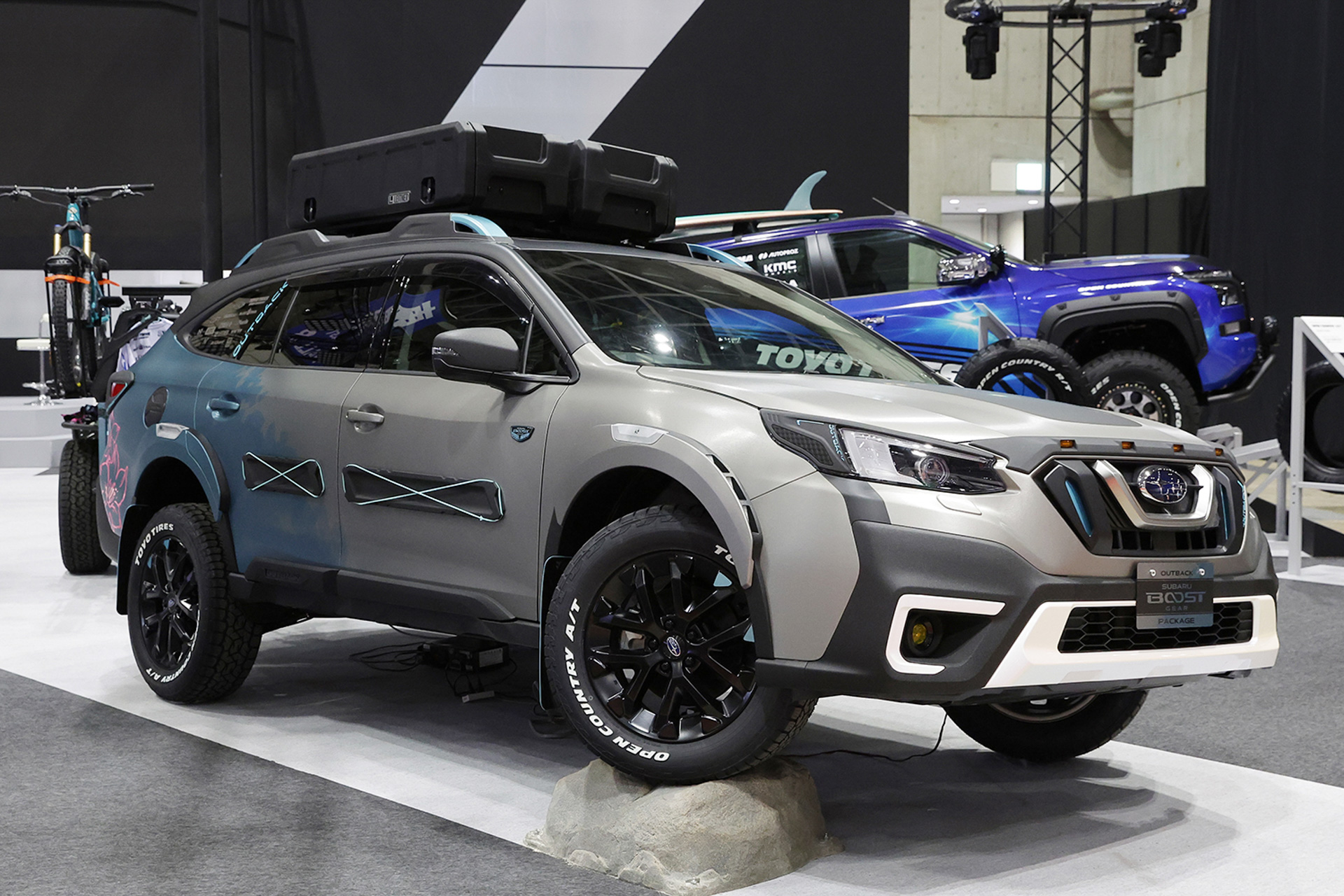 ドレスアップ・SUV部門：TOYO TIRES「SUBARU LEGACY OUTBACK」