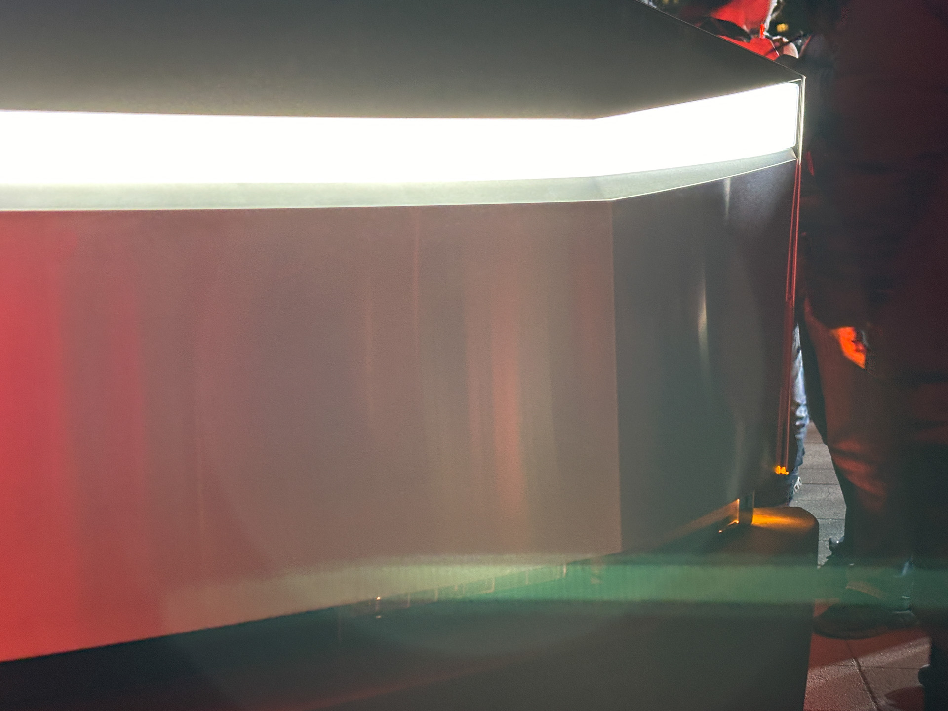 ステンレスのボディを採用