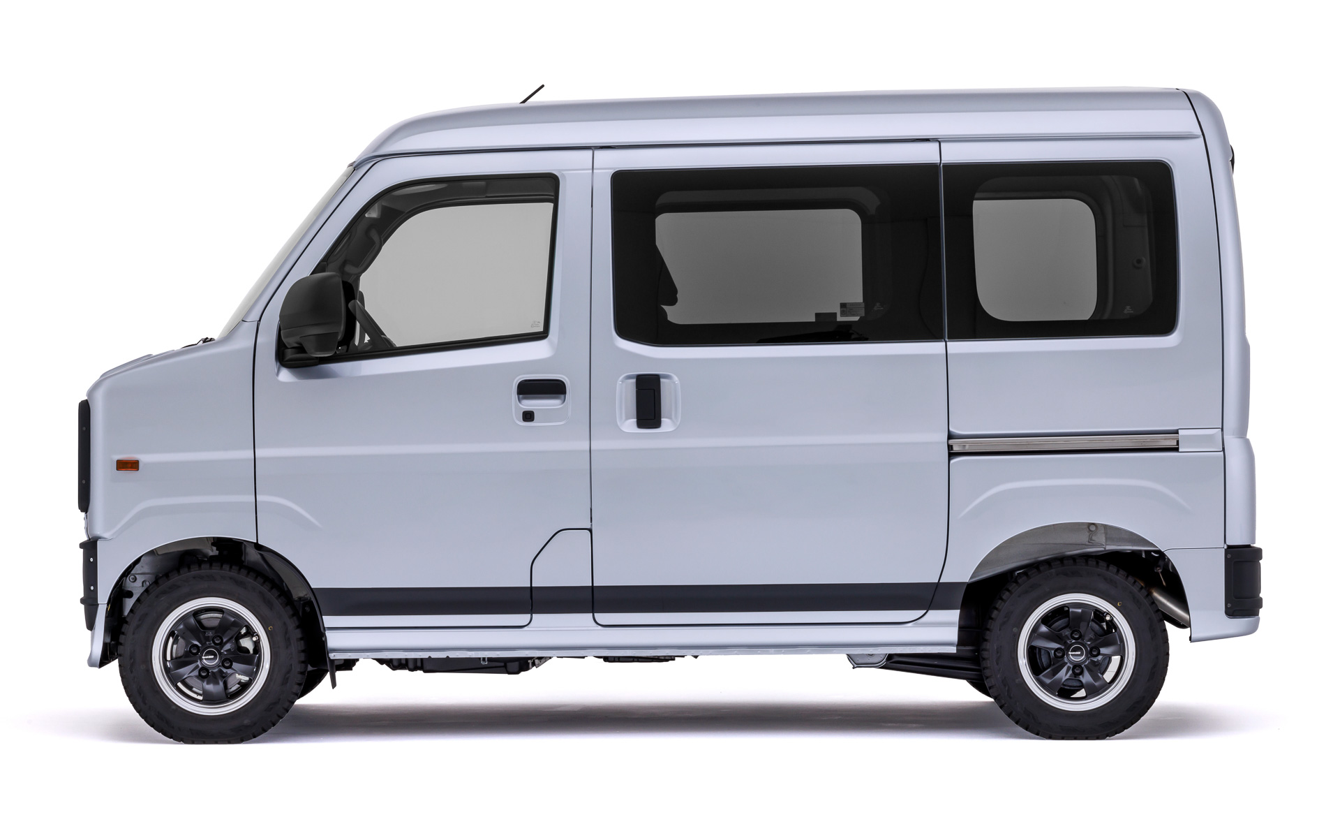 ハイゼット用ボディキット「DAMD HIJET FUZZ」換装イメージ