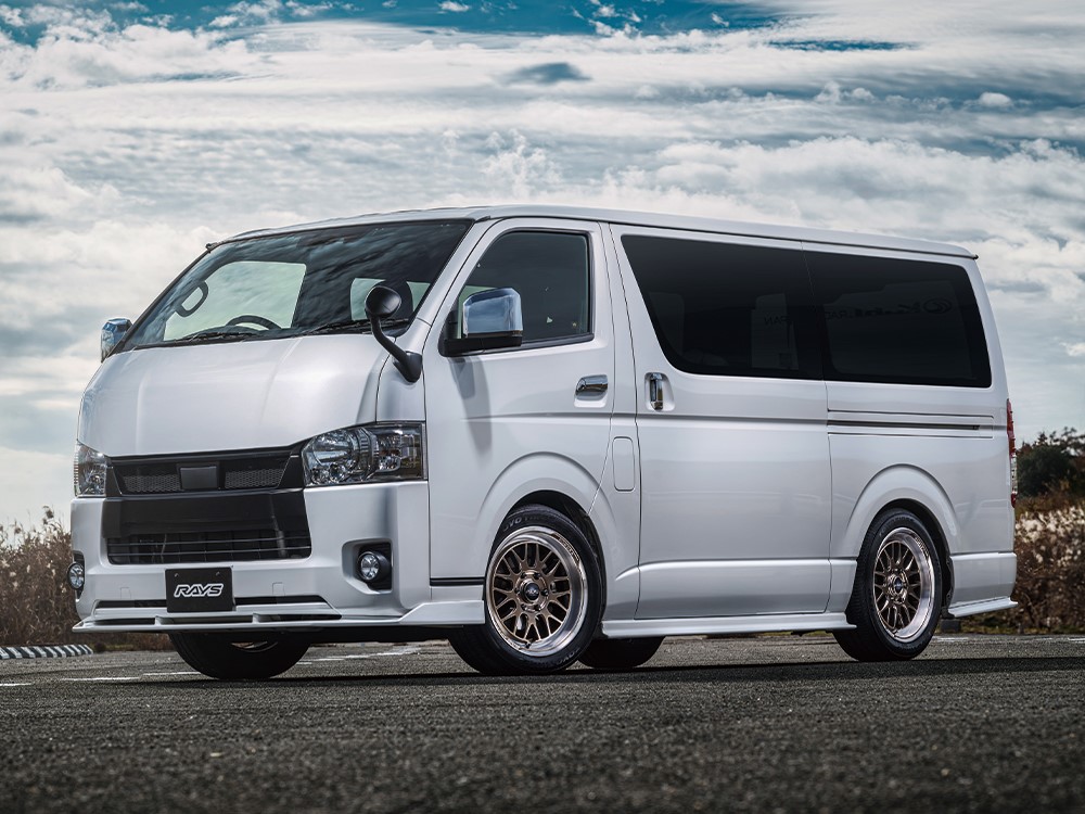 レイズ「ホムラ 2X9L-RA」装着イメージ