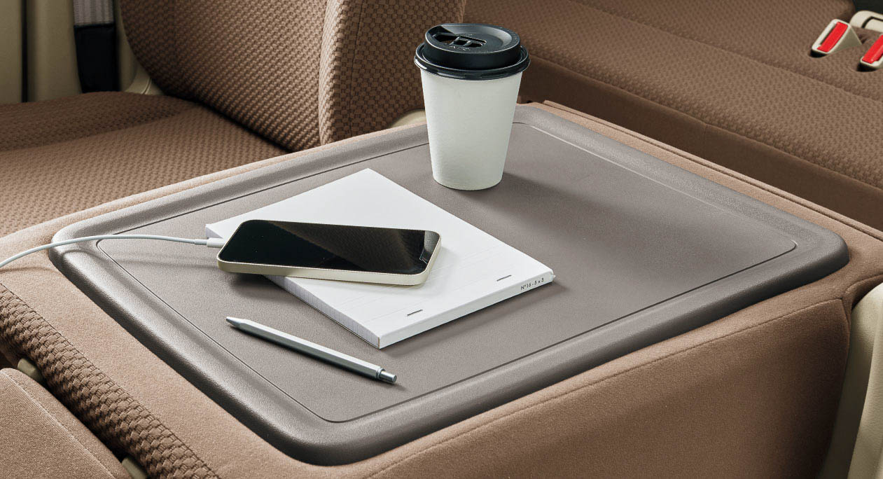 シートバックテーブル