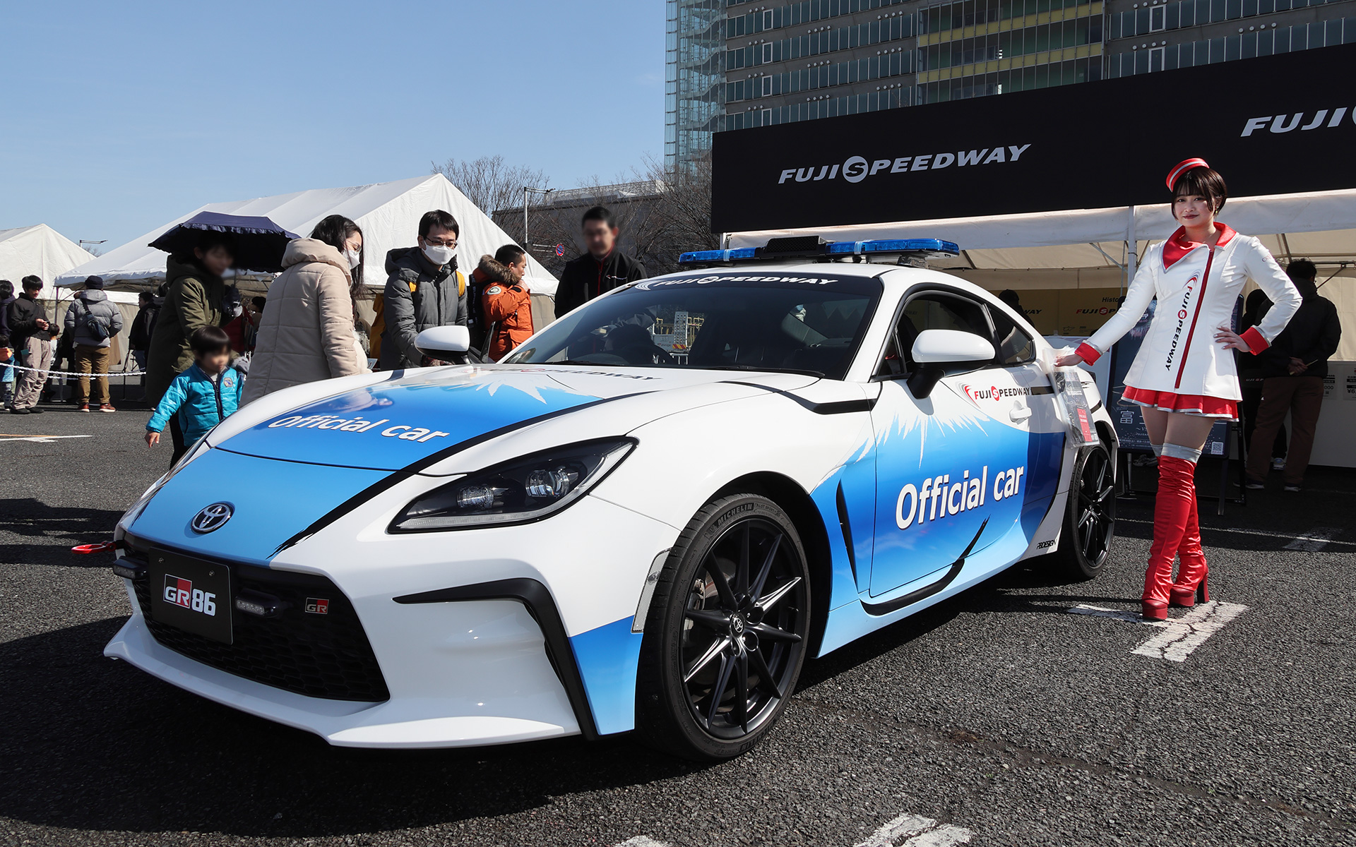 富士スピードウェイはGR86のオフィシャルカーを展示。搭乗体験もできた