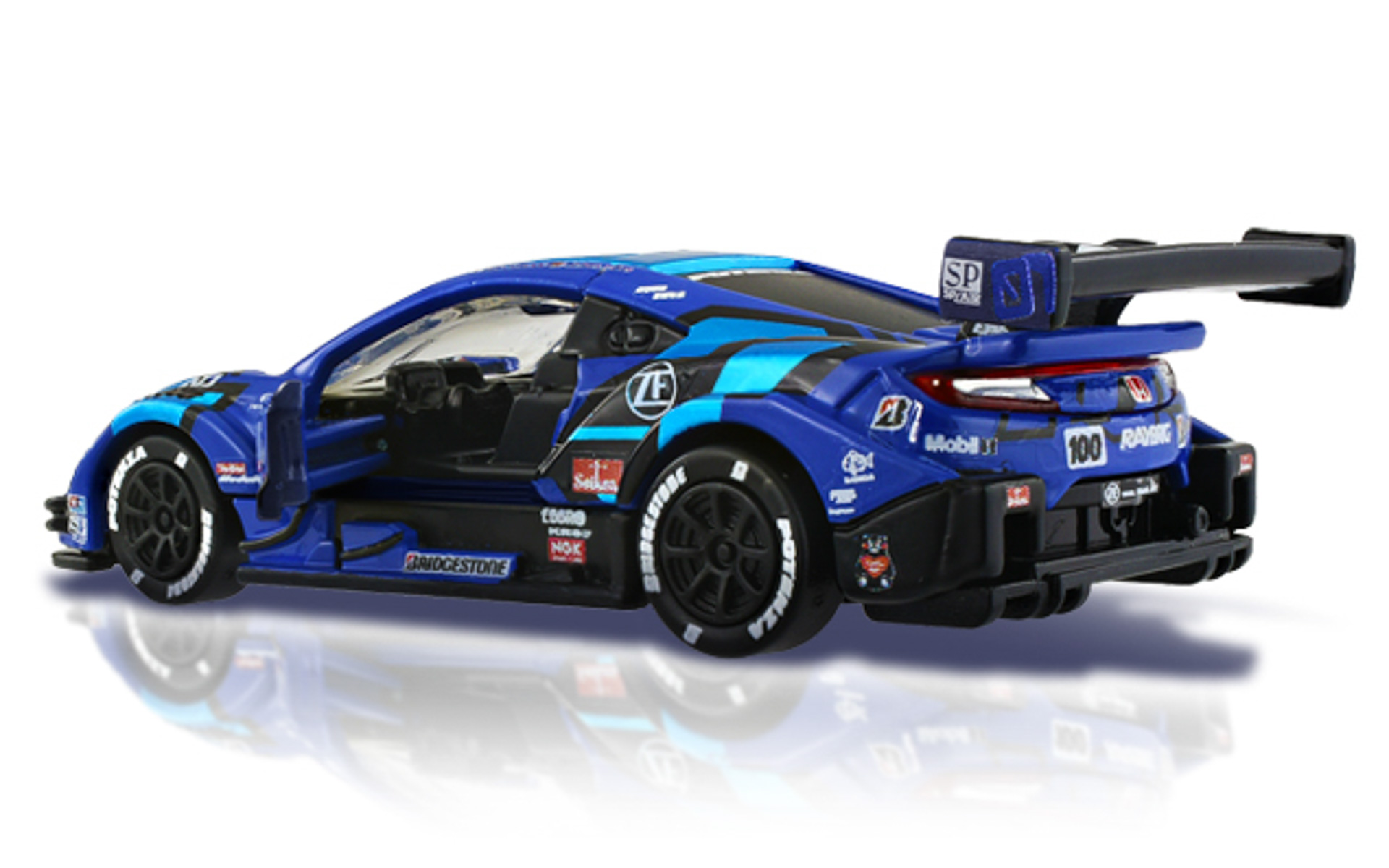 トミカプレミアムRacing「レイブリックNSX-GT」。商品サイズは32×20×79mm（幅×高さ×奥行き）