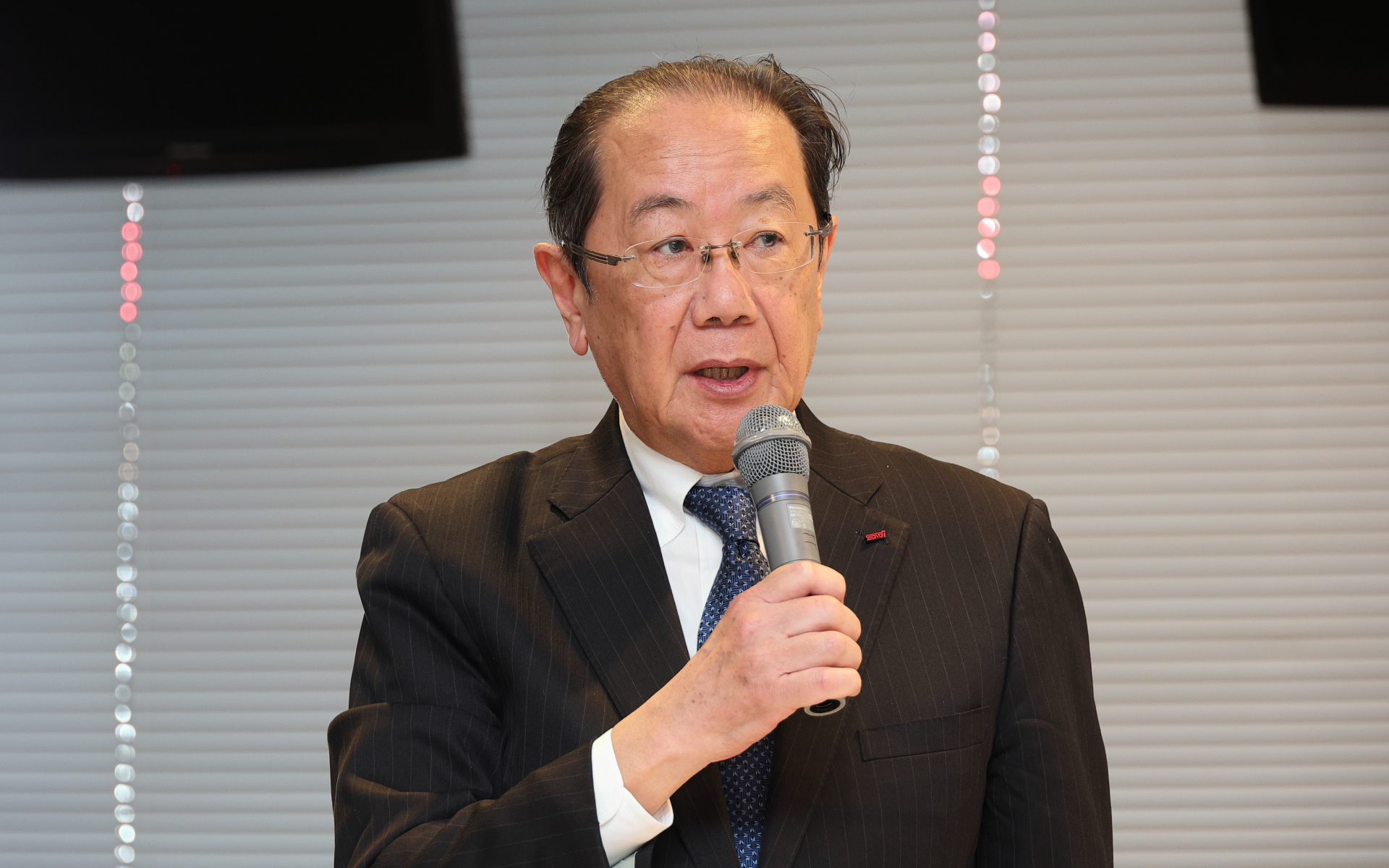STI代表取締役社長 平岡泰雄氏