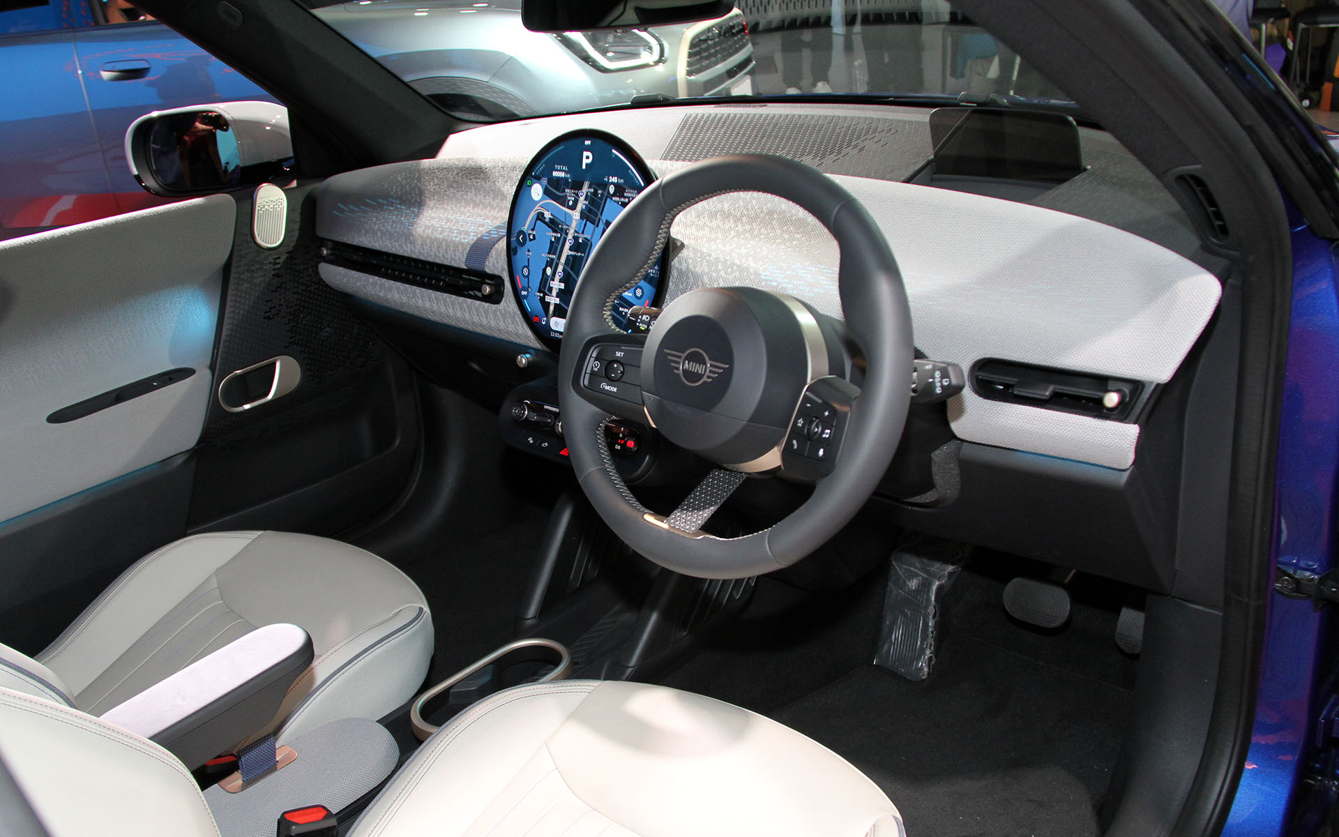 MINI クーパー SE 3ドアのインテリア