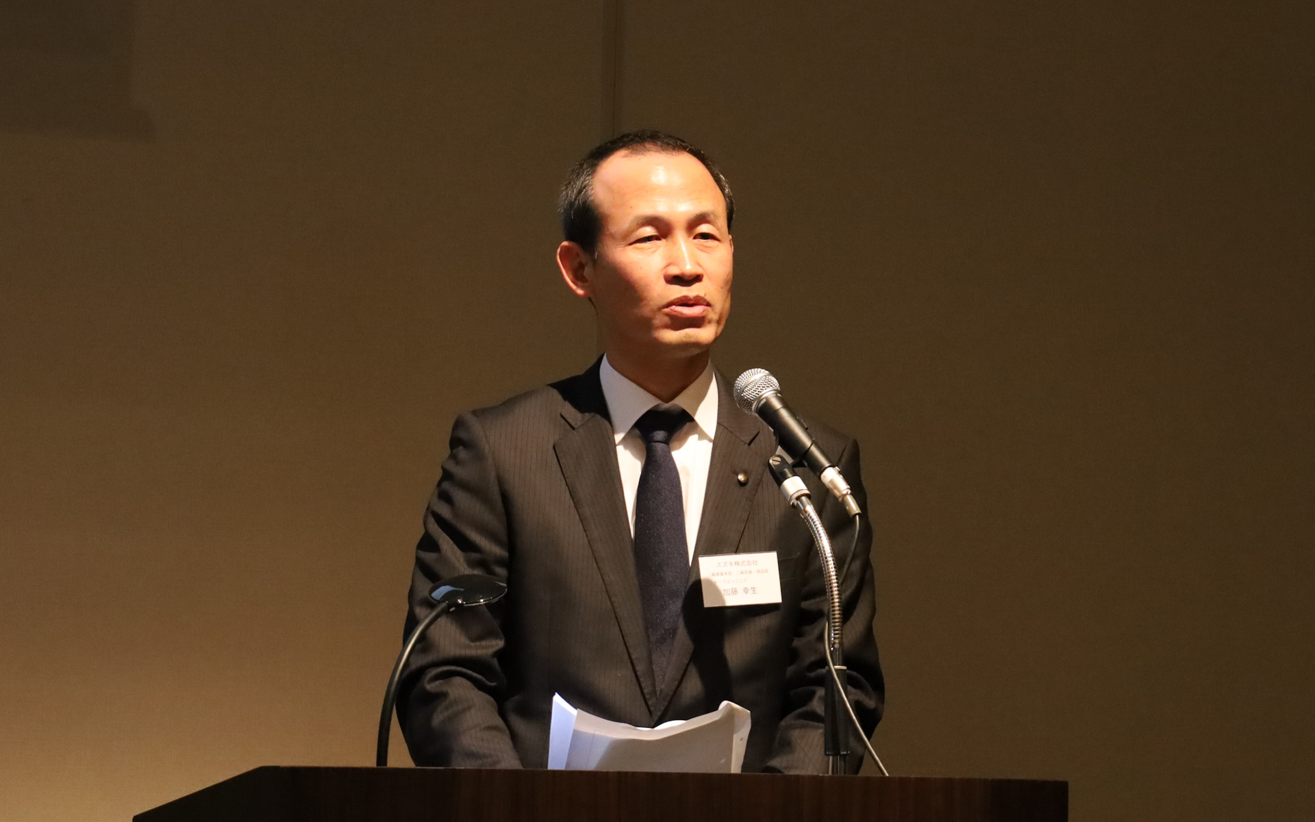 新型GSX-8Rのチーフエンジニアである加藤幸生氏