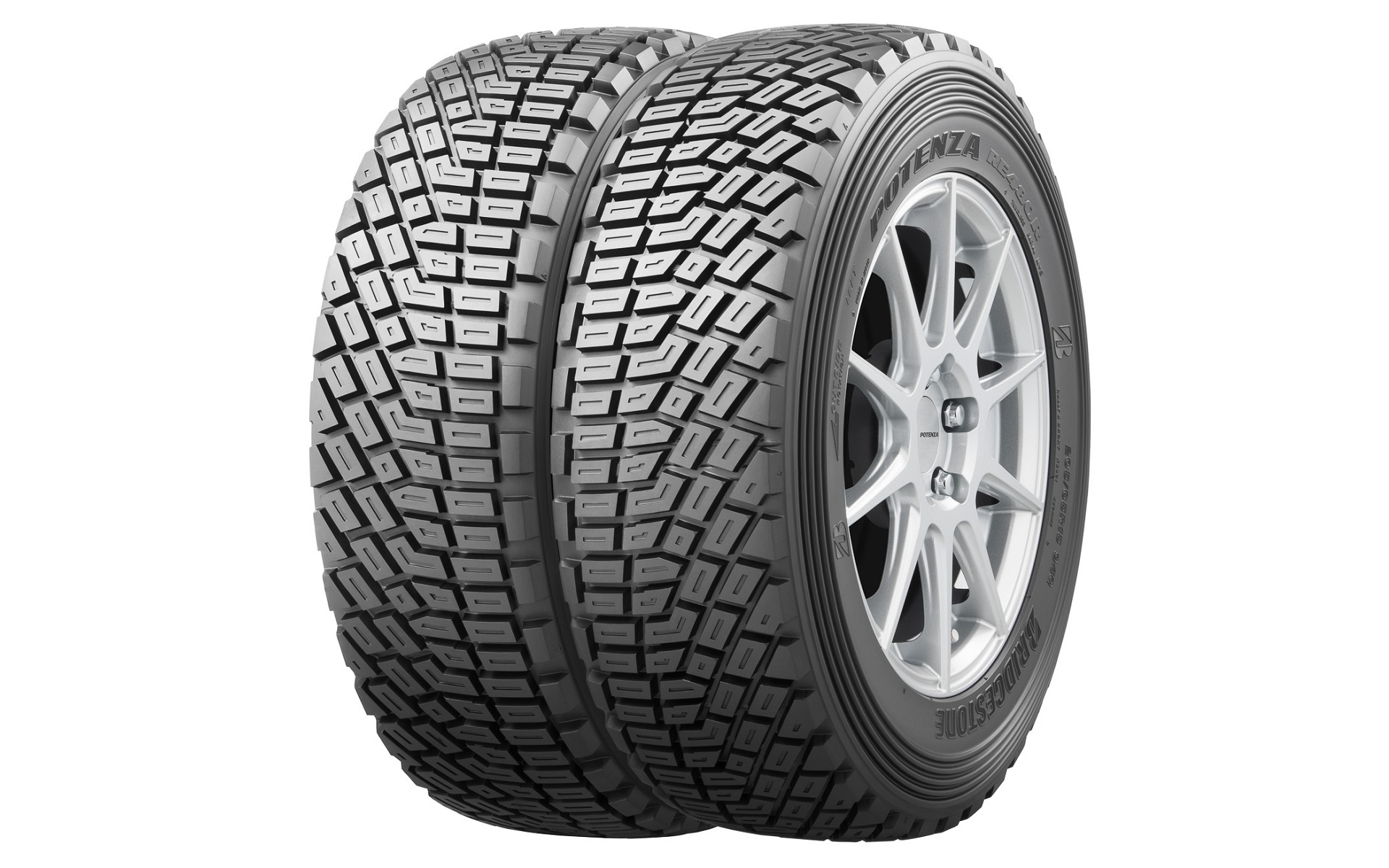 RE480Rは左右別パターンとなる