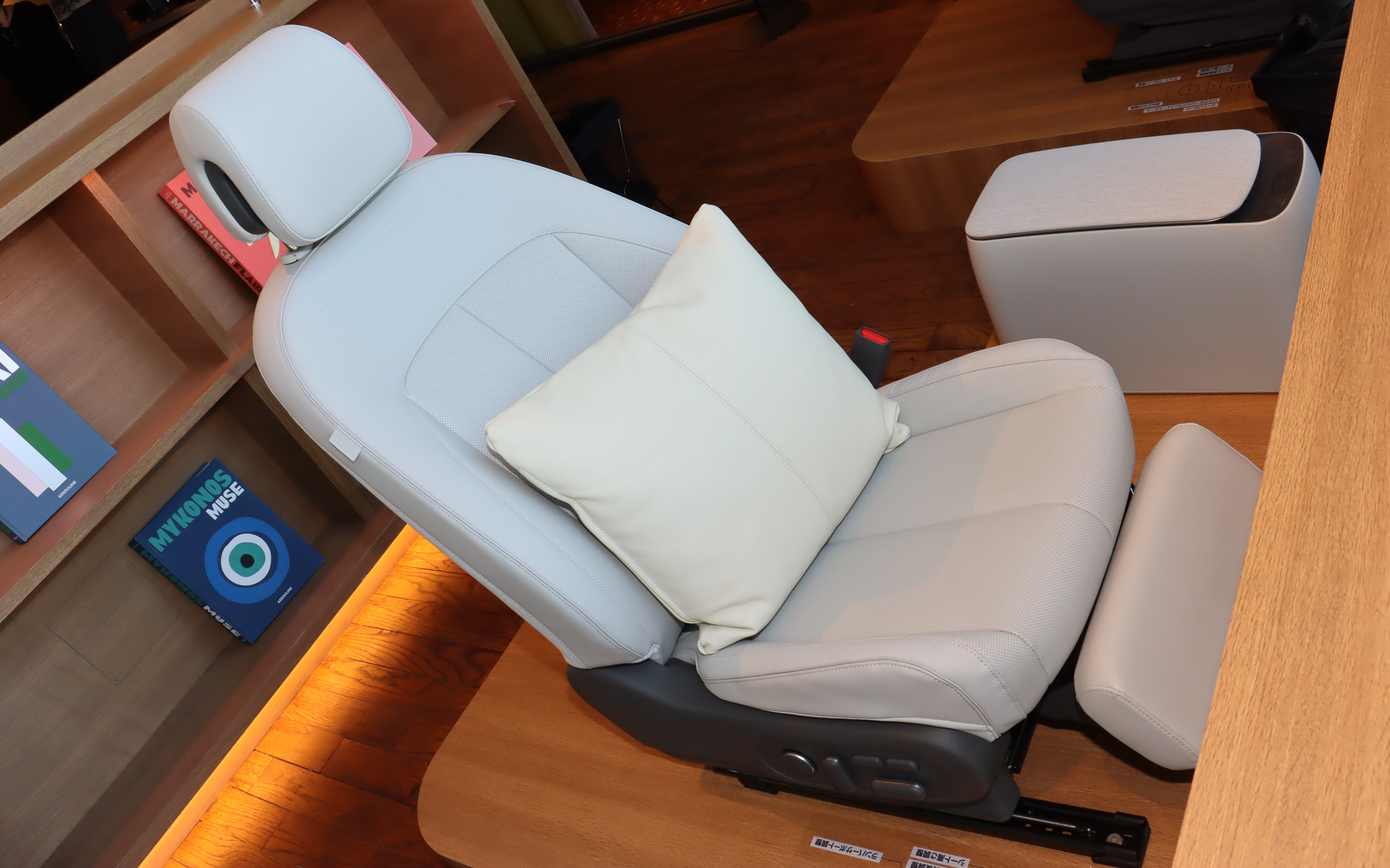 アイオニック 5の運転席に全車標準装備される電動リラクゼーションコンフォートシート