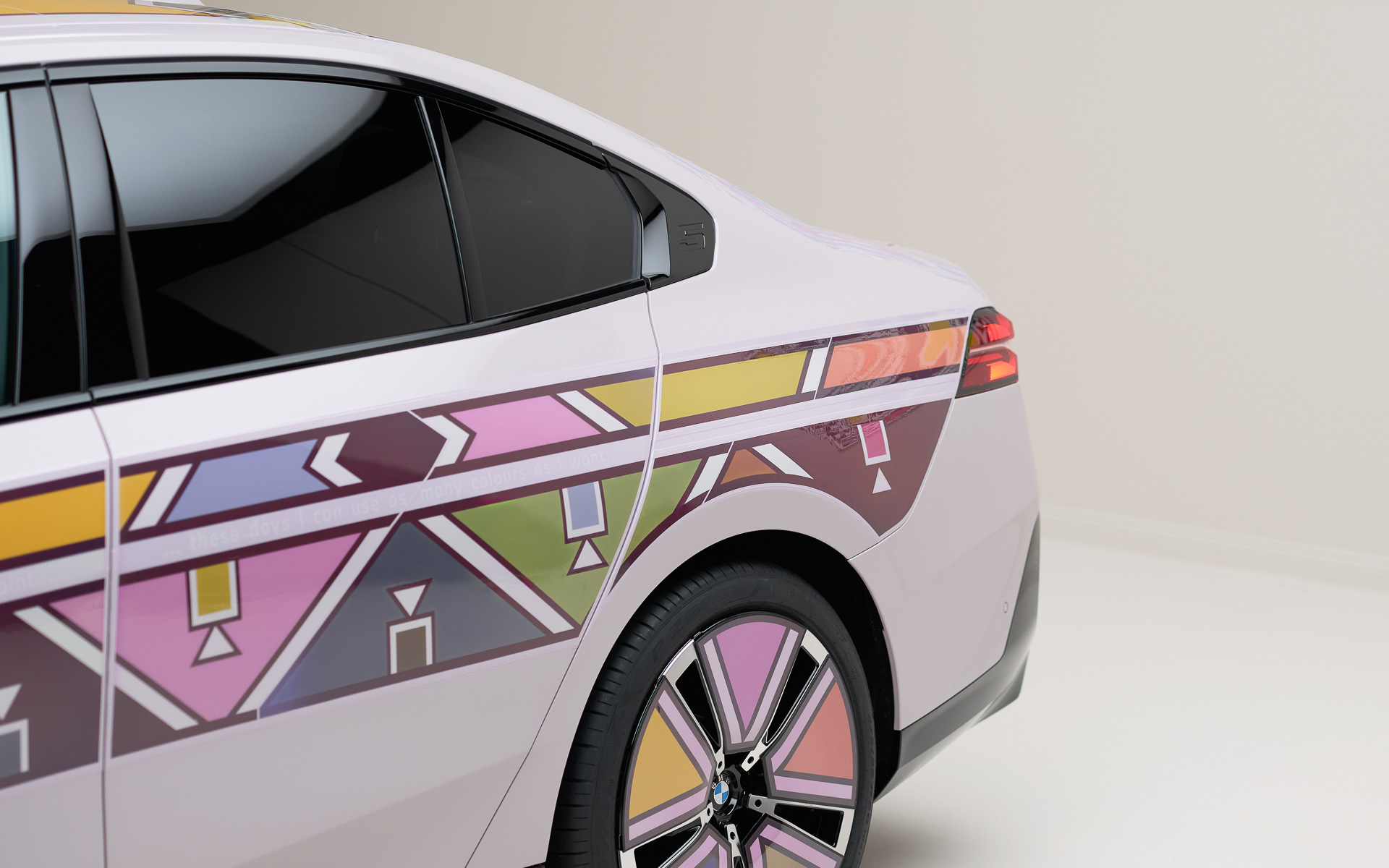 特別仕様車「i5 Flow NOSTOKANA」