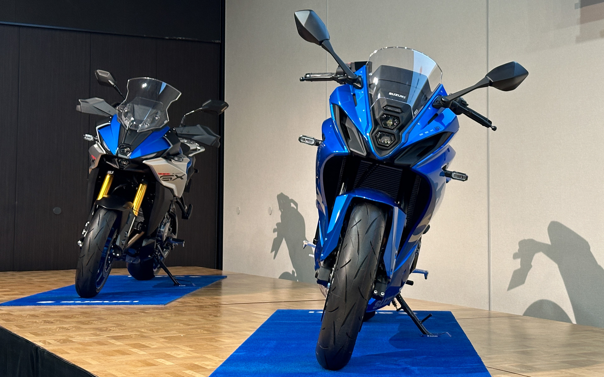 新型「GSX-S1000GX」と新型「GSX-8R」