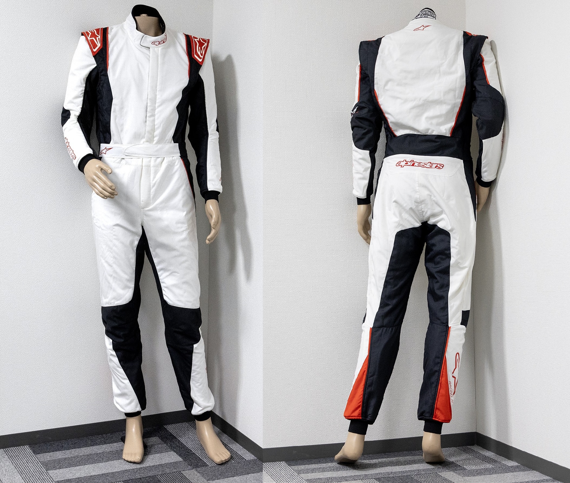 エキスパートモデルの2024年モデル「GP TECH V4スーツ」は、プロのレーシングドライバーも着用する軽量、高性能モデル。写真のカラーはホワイト/ブラック/レッドで価格は22万9900円