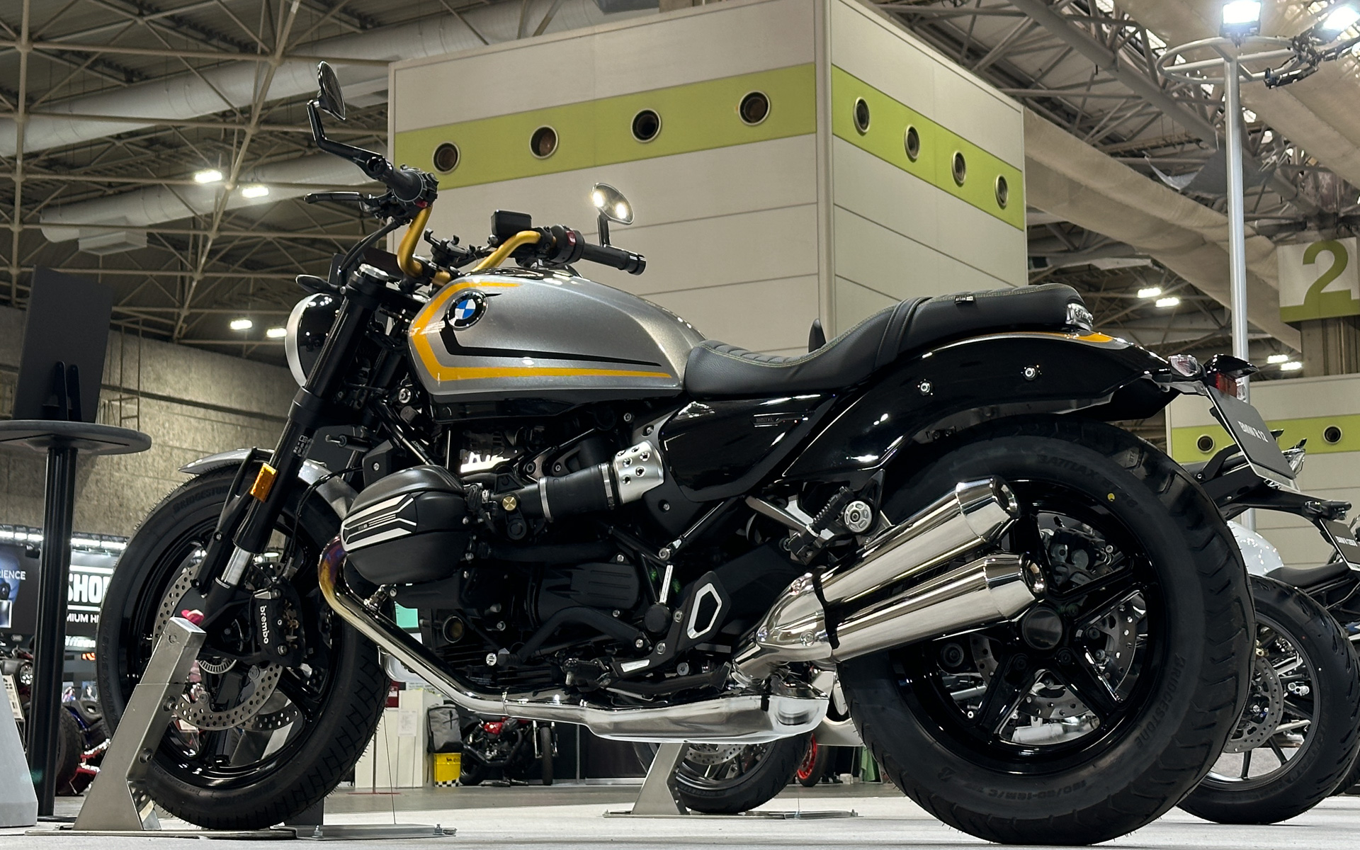 新型クルーザー「R12」